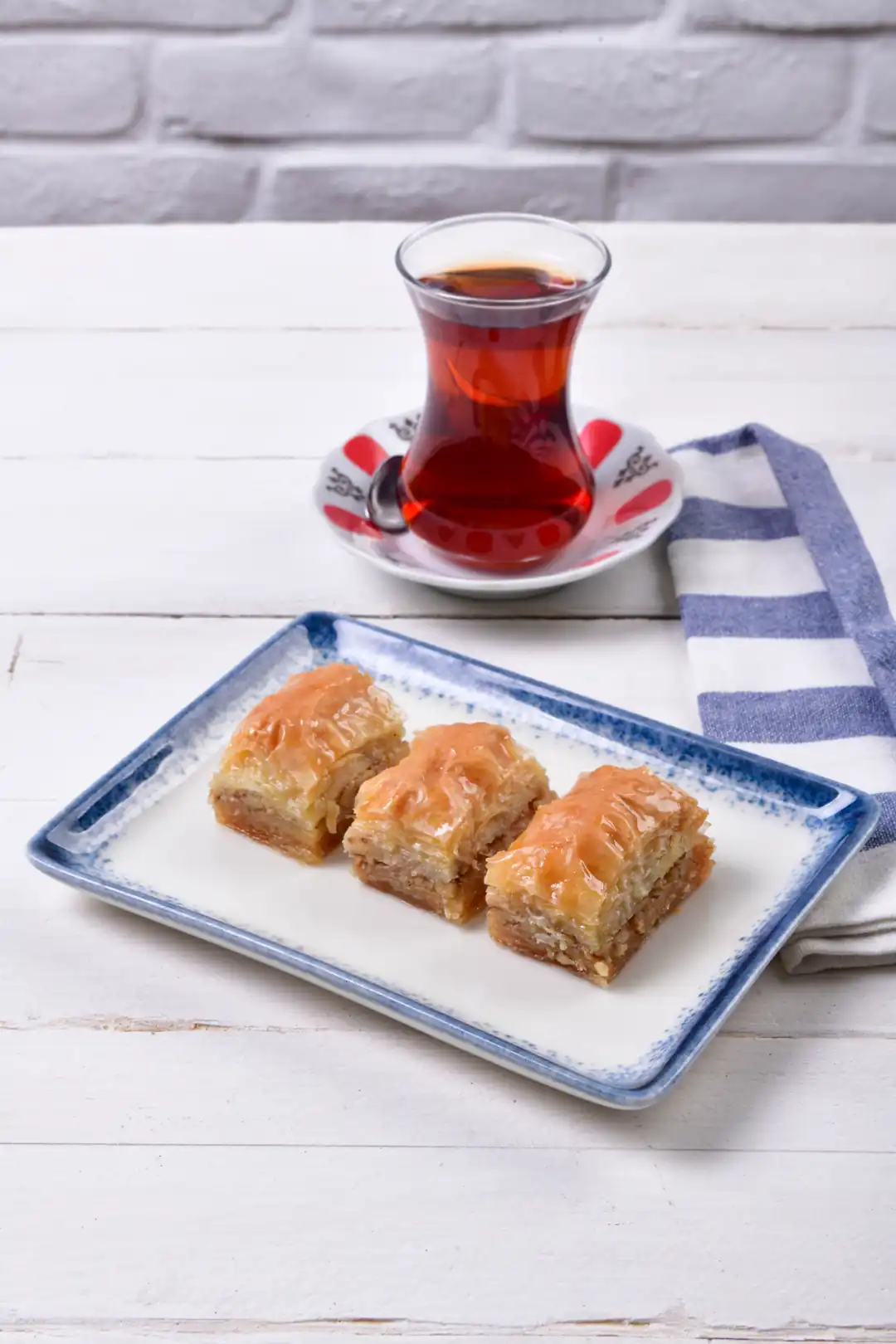 Cevizli Baklava 1 Tepsi (3KG)