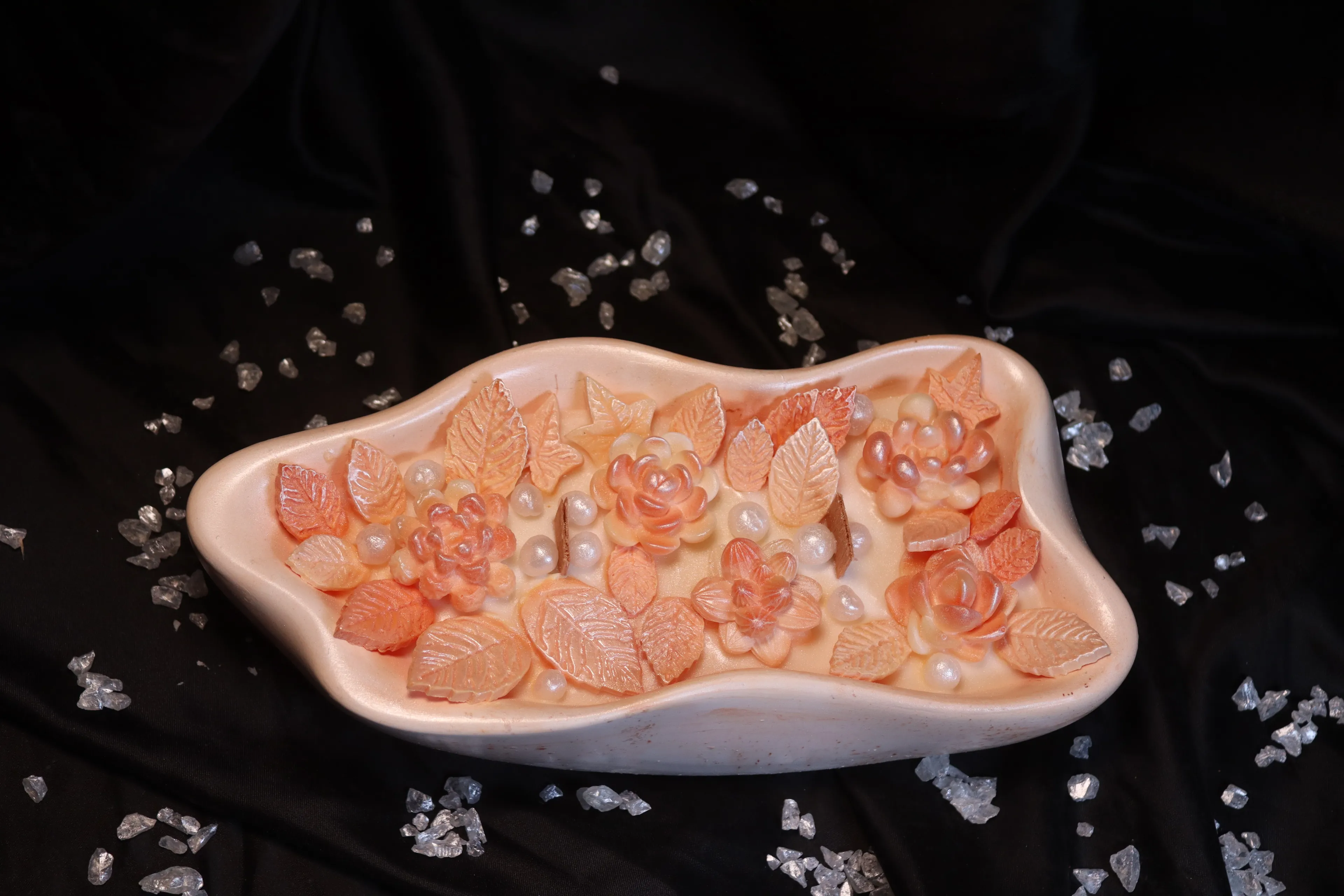 Bloom Garden Bowl Candle – Çiçek Detaylı El Yapımı Dekoratif Soya Wax Mum