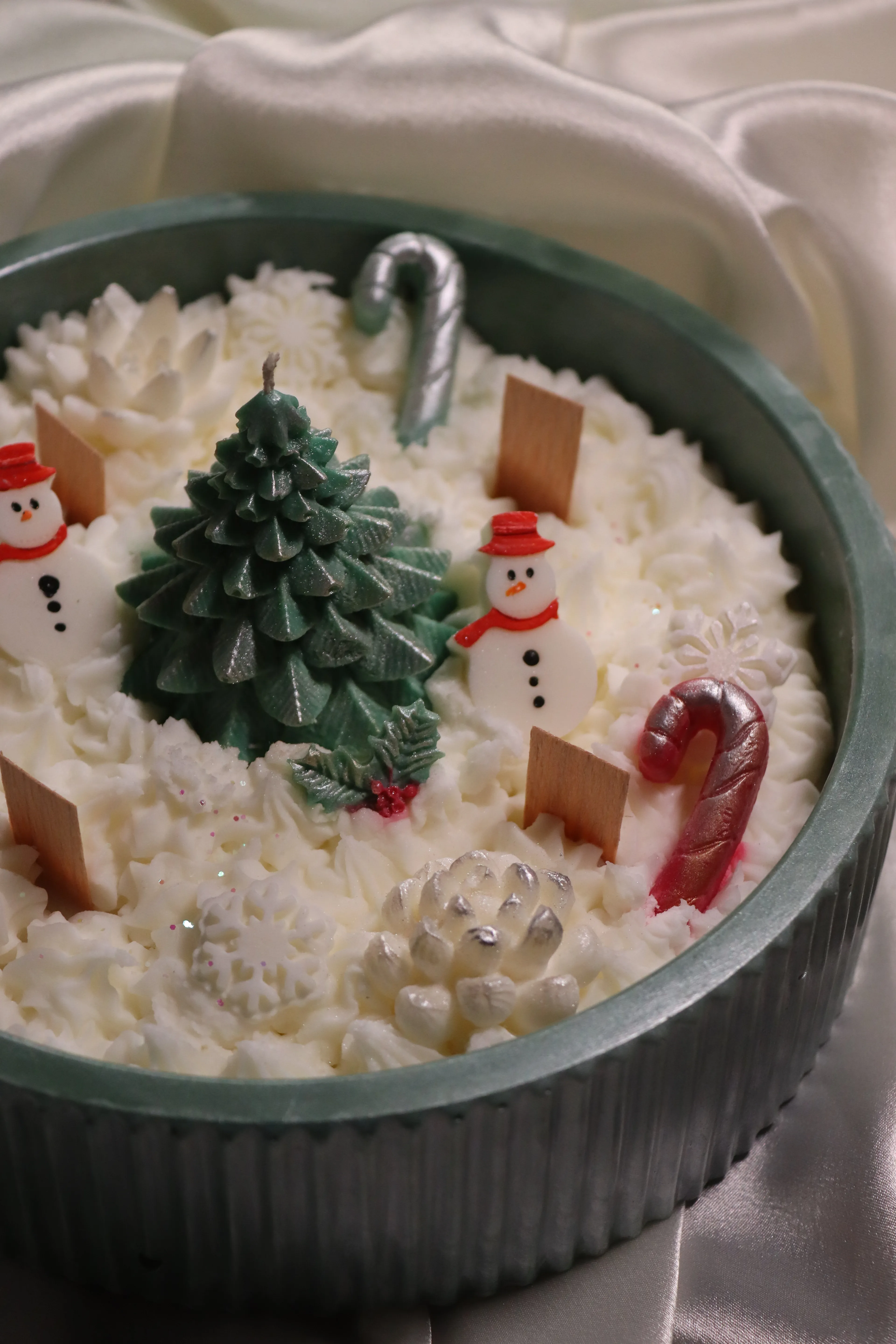 Noel Bahçesi – Christmas Soy Wax Dekoratif Bowl Candle | El Yapımı Yılbaşı Tasarımı