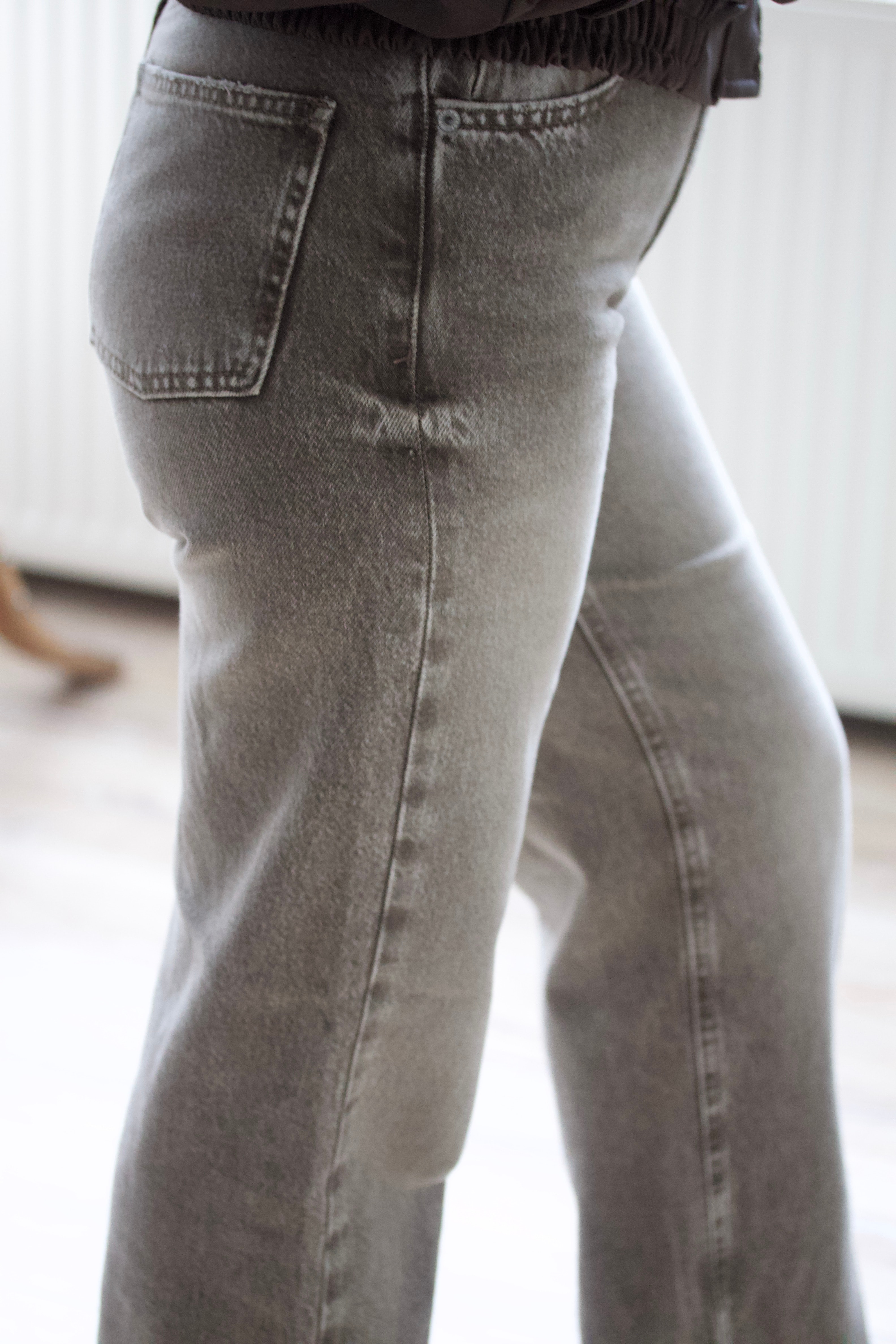 Gri Yıkama Jean Pantolon 