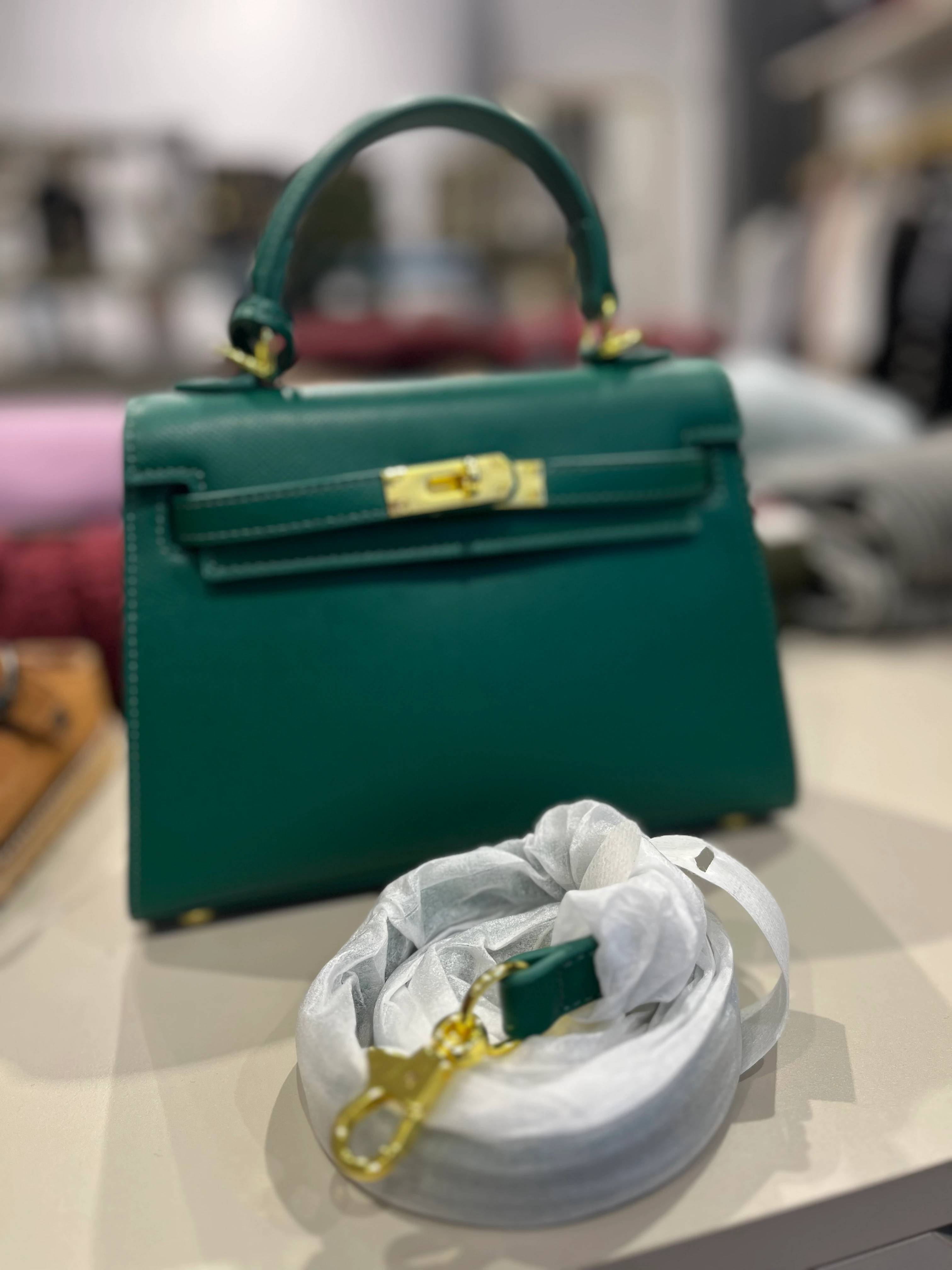 Matthew Cox Yeşil Deri Çanta 