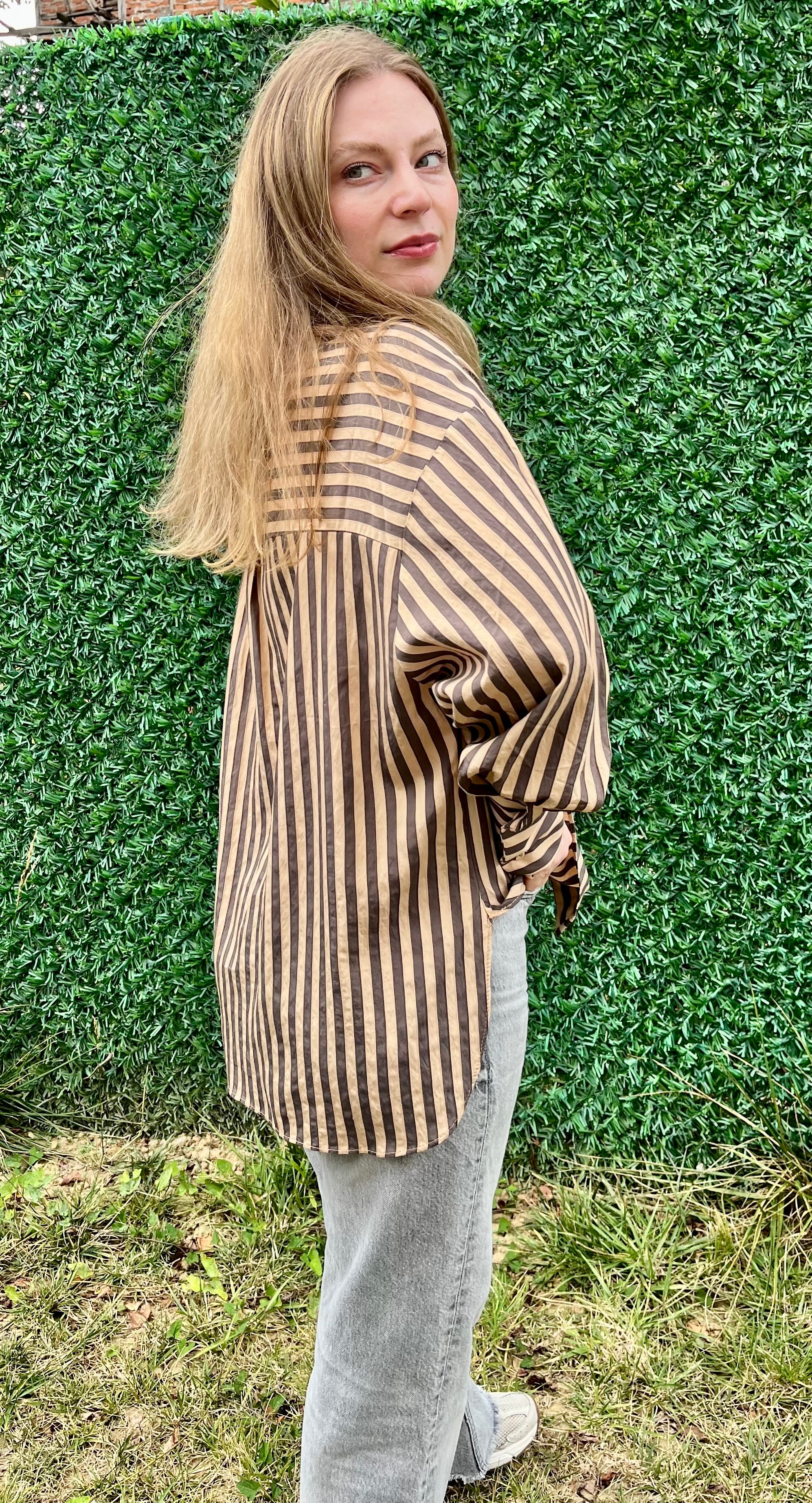 Çizgili Kahverengi Gömlek 