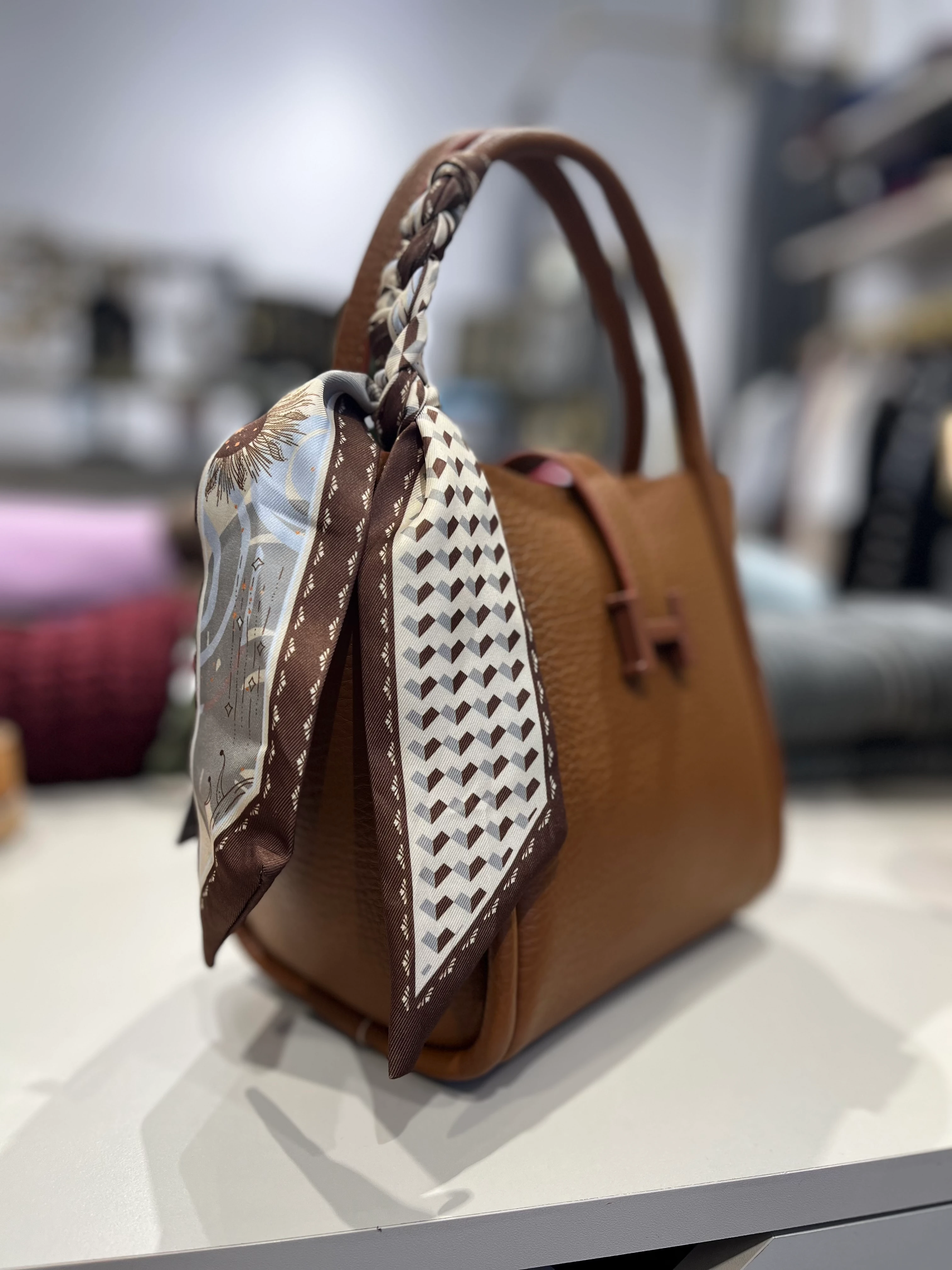 Kriste Bell Taba Fular Detaylı Deri Çanta 