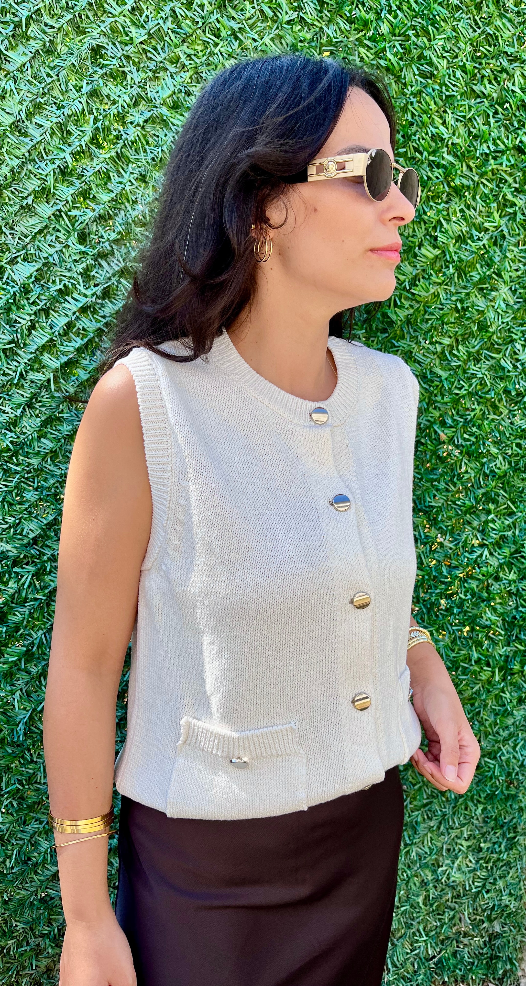 Krem Düğme Detaylı Triko Yelek 