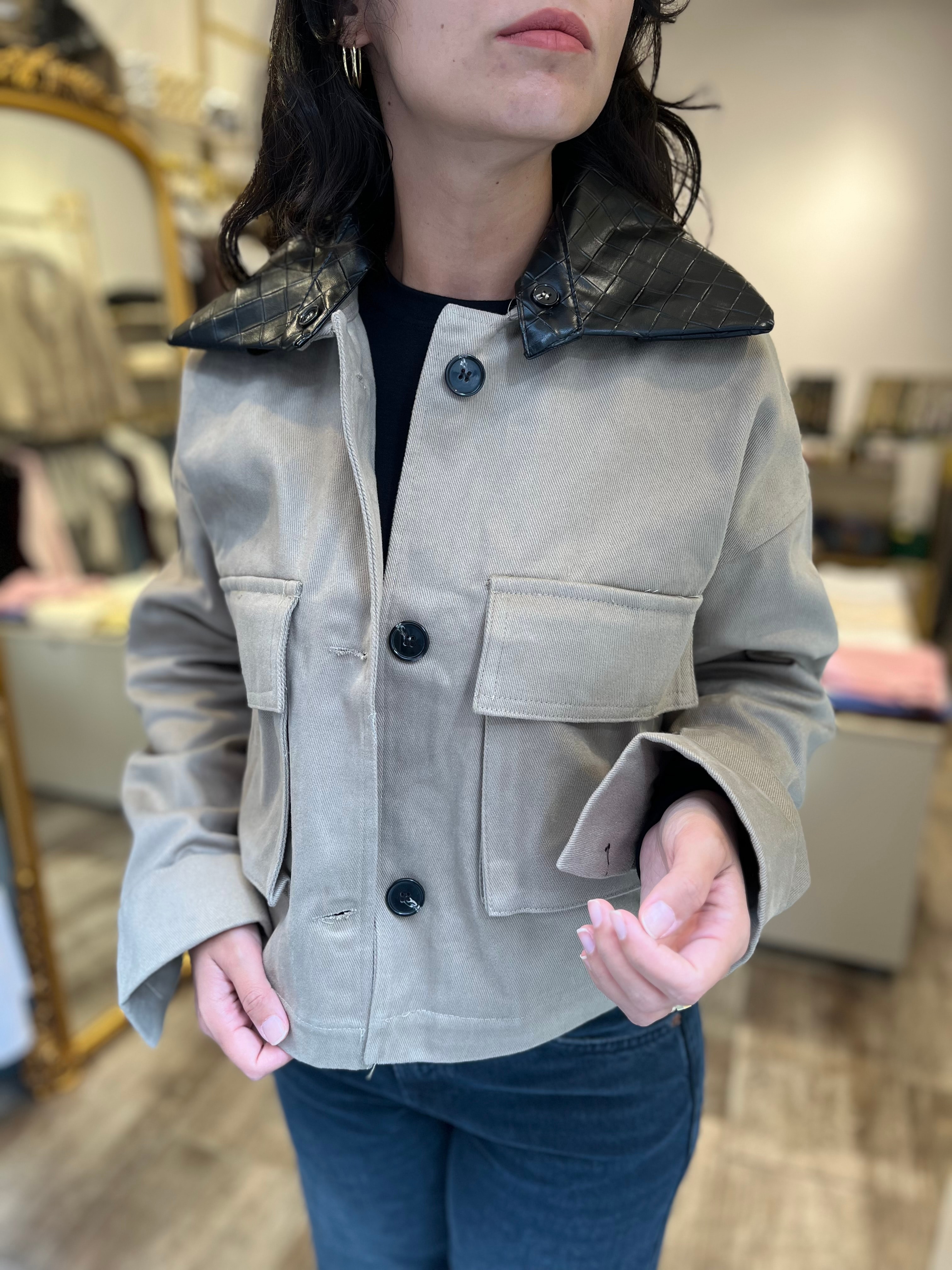 Bej Deri Yakalı Astarlı Gabardin Ceket 