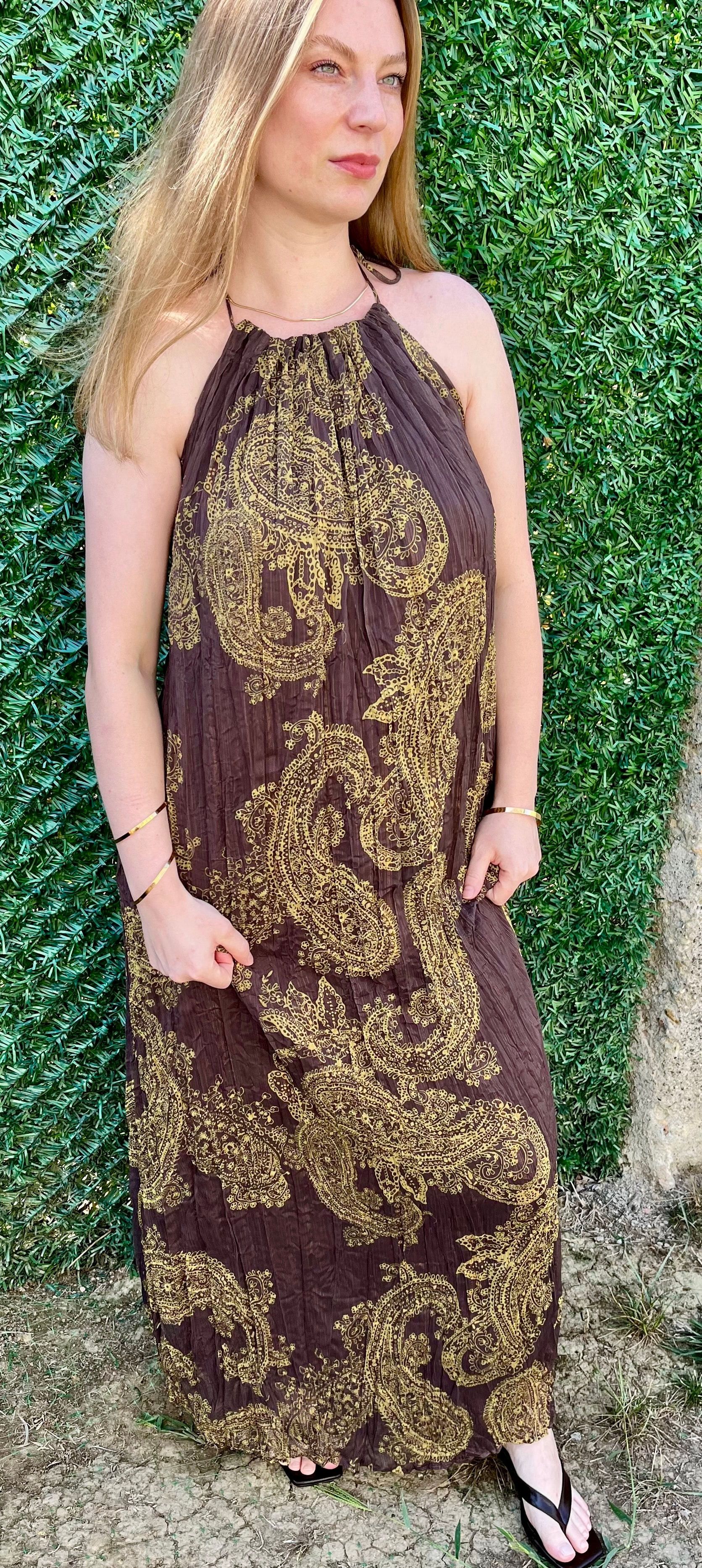 Sırt Dekolte Jakarlı Uzun Elbise