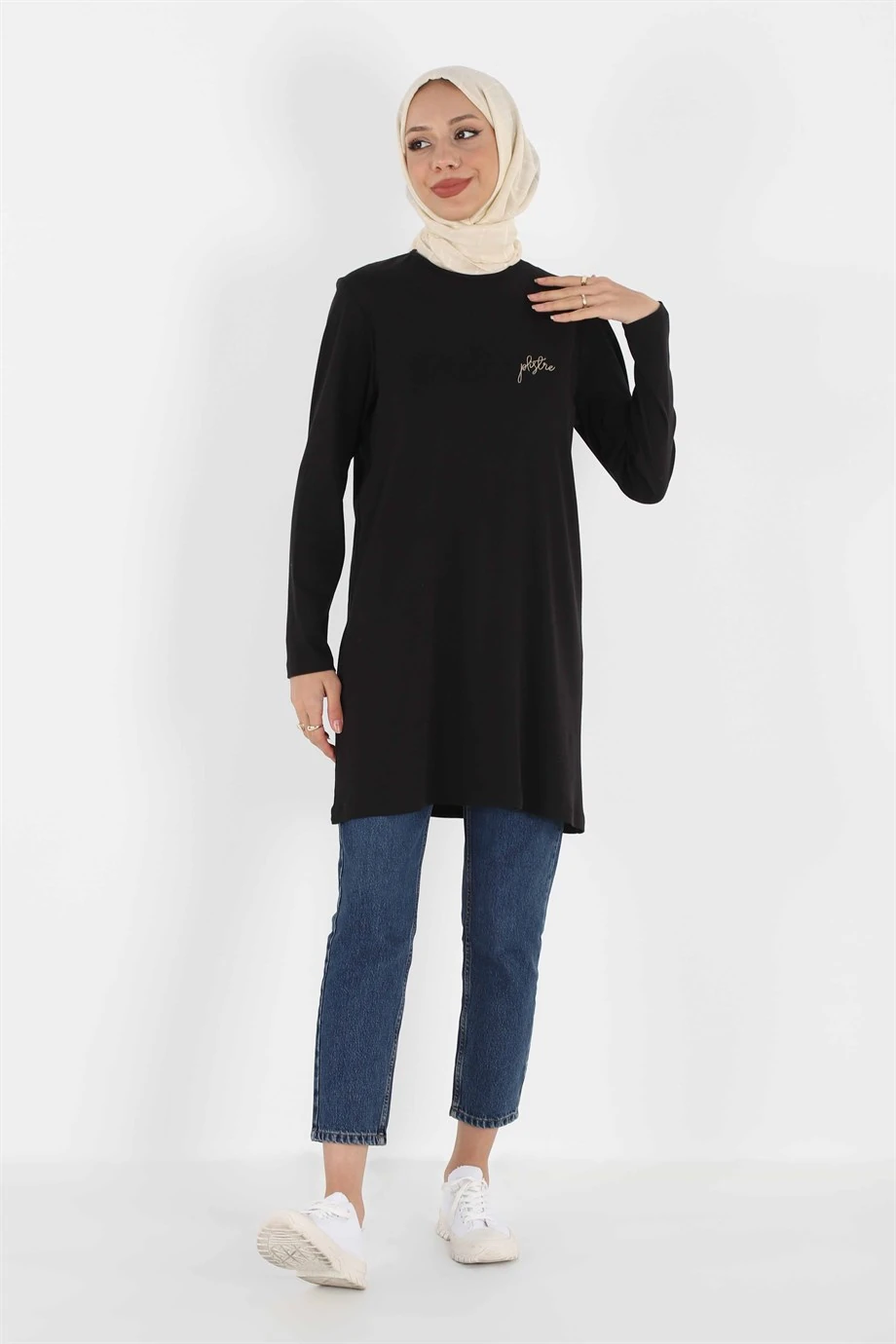 1451_Nakışlı Basic Tesettür Tunik