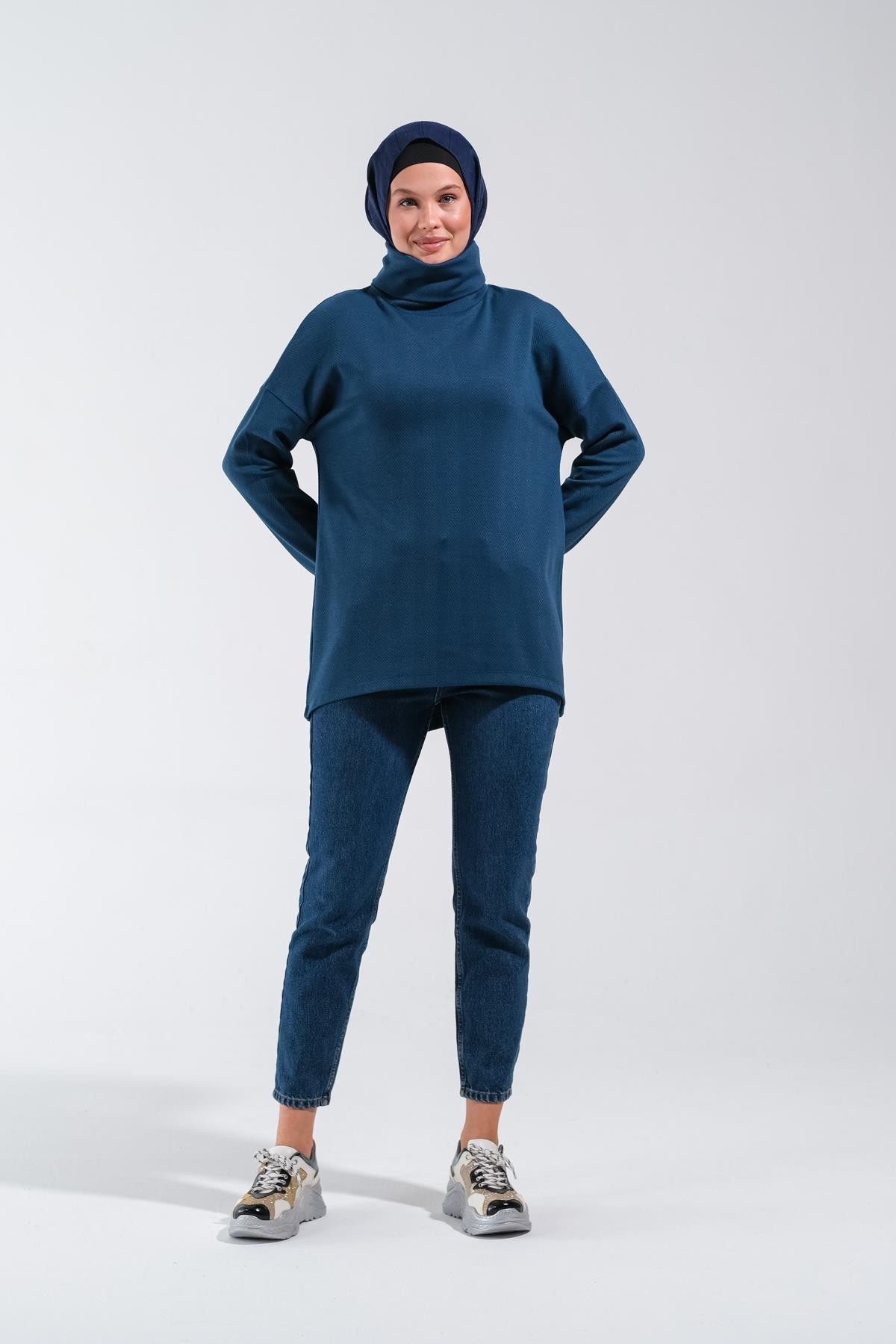 2249_Geniş Yüksek Yakalı Tunik