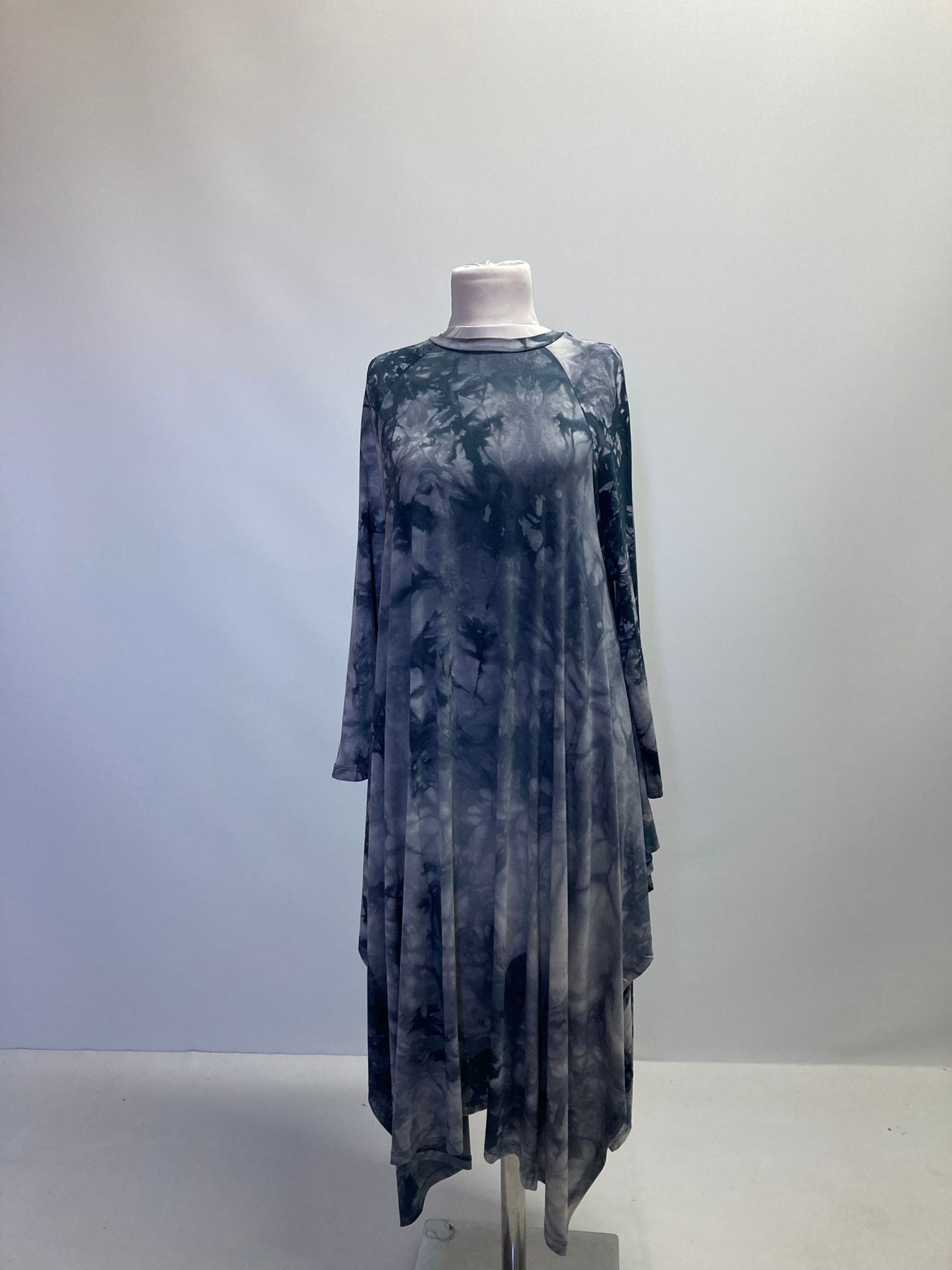 00504 Batik Görünümlü Gri
