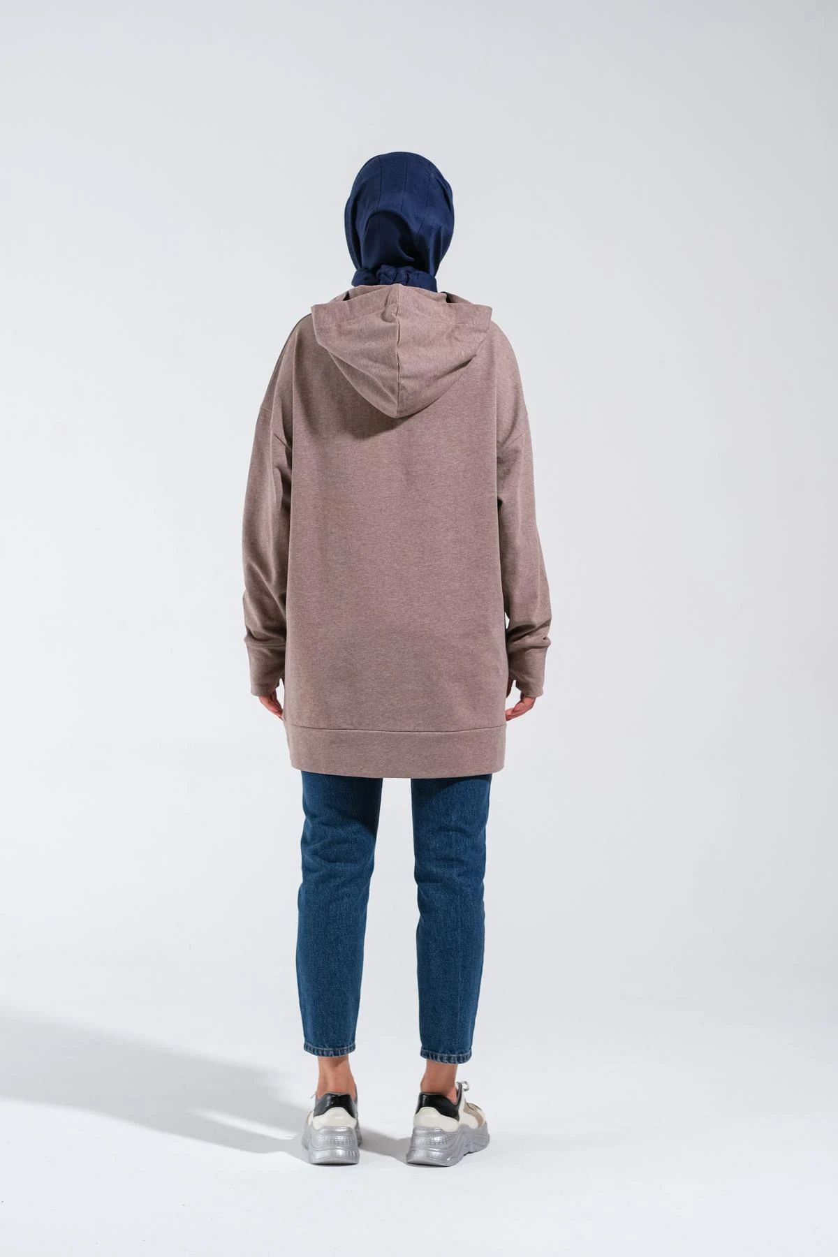 1596_Plistre Nakışlı Oversize Tesettür Sweatshirt Uzun ve Büyük Kalıp
