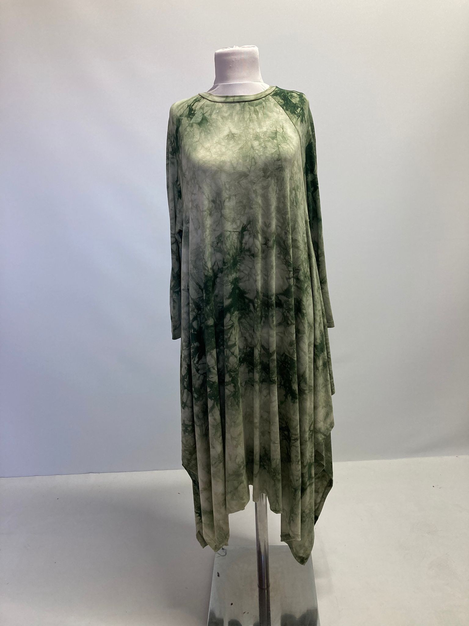 00543 Batik Görünümlü Yeşil