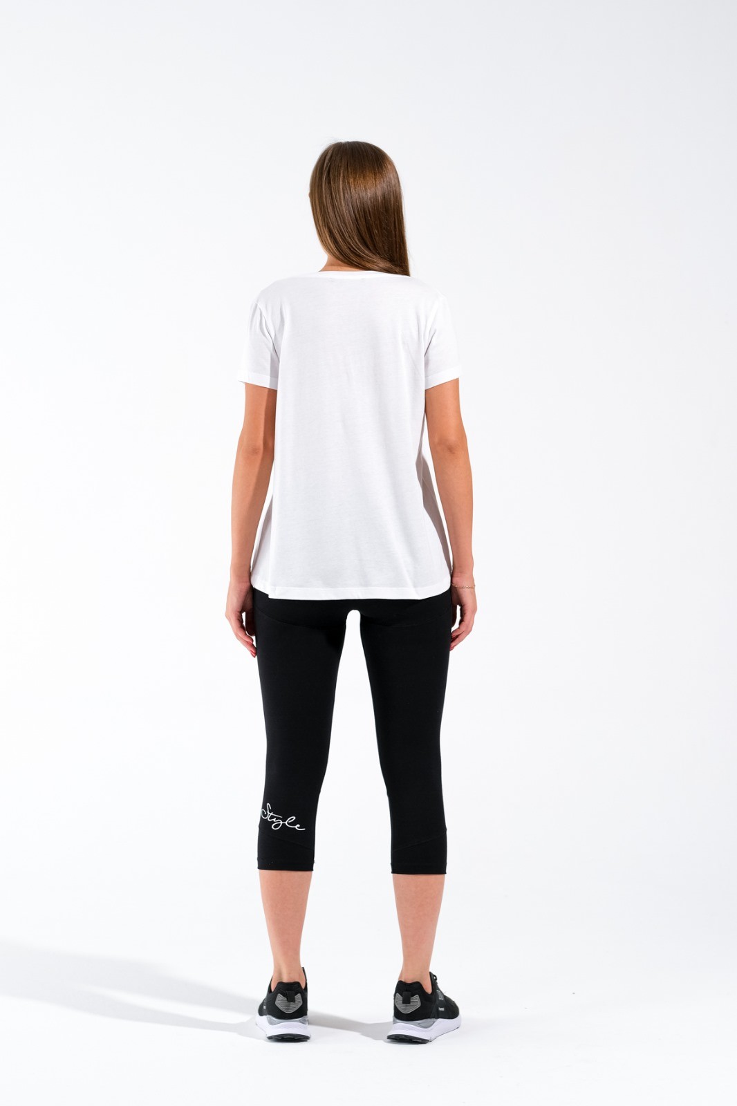 724100_Kadın Baskılı açık Yuvarlak Yakalı Göğüs Cepli Kısa Kollu Spor Beyaz Tshirt
