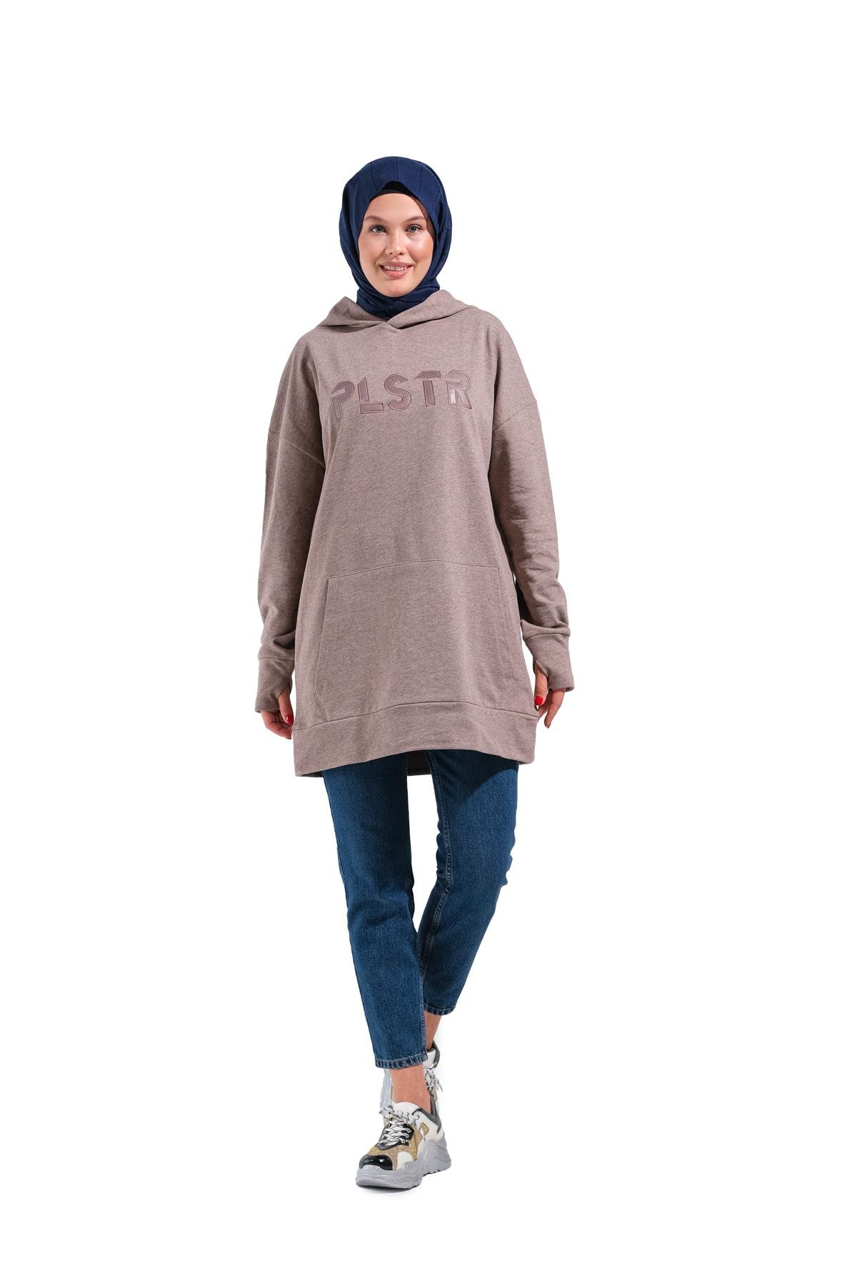 1596_Plistre Nakışlı Oversize Tesettür Sweatshirt Uzun ve Büyük Kalıp