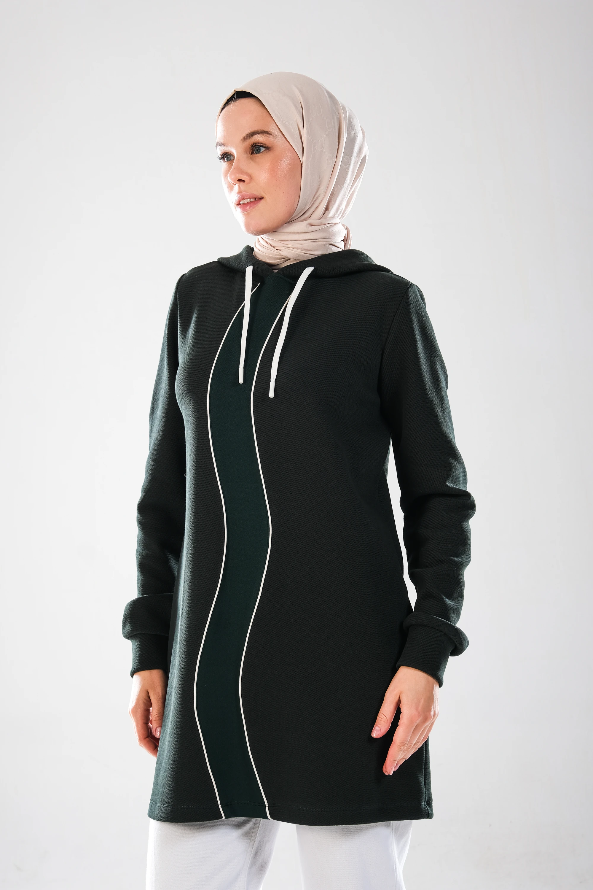 2298_Kadın Kapüşonlu Ara Biye Detaylı Pamuklu Esnek Uzun Kollu Uzun Sweat – Pike Tesettür Spor Tunik