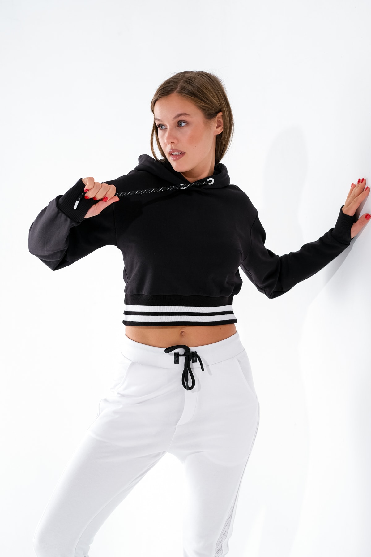 Kadın Kapüşonlu Crop Sweatshirt