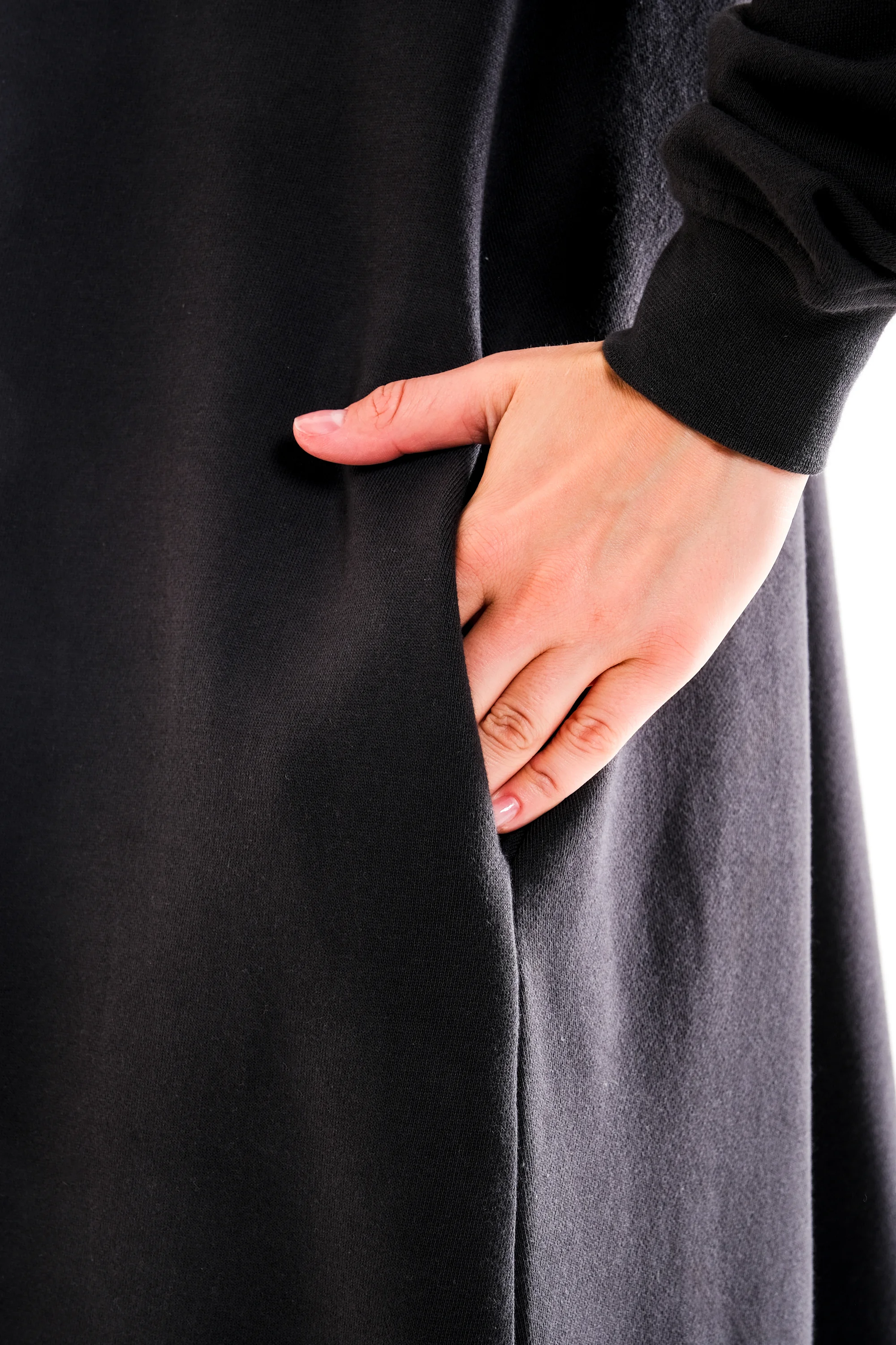 2274_Kadın Antrasit Gri Kapüşonlu Çıtçıtlı 3 İplik Uzun Kap – Oversize Cepli Mevsimlik Tesettür Dış Giyim