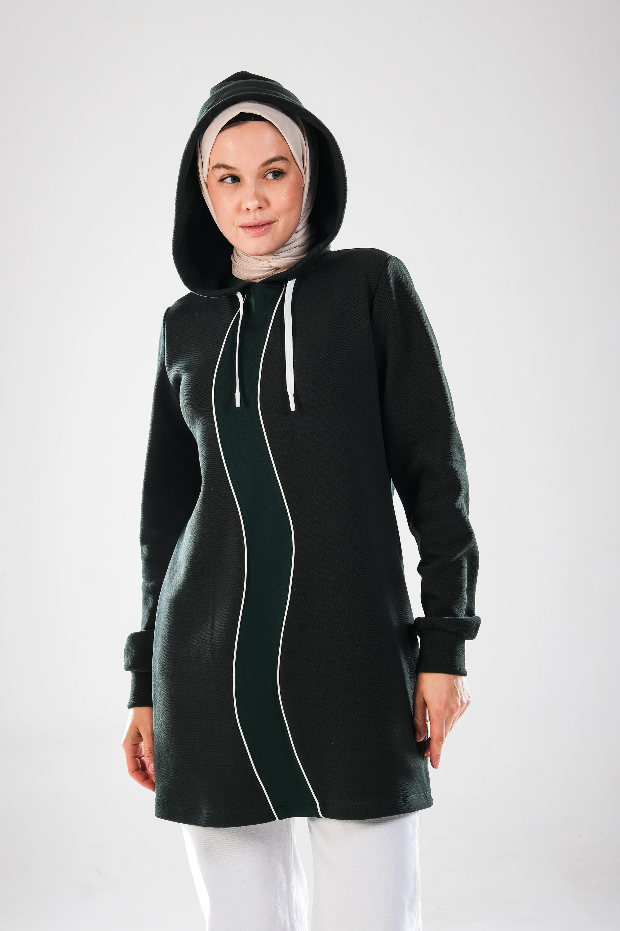 2298_Kadın Kapüşonlu Ara Biye Detaylı Pamuklu Esnek Uzun Kollu Uzun Sweat – Pike Tesettür Spor Tunik