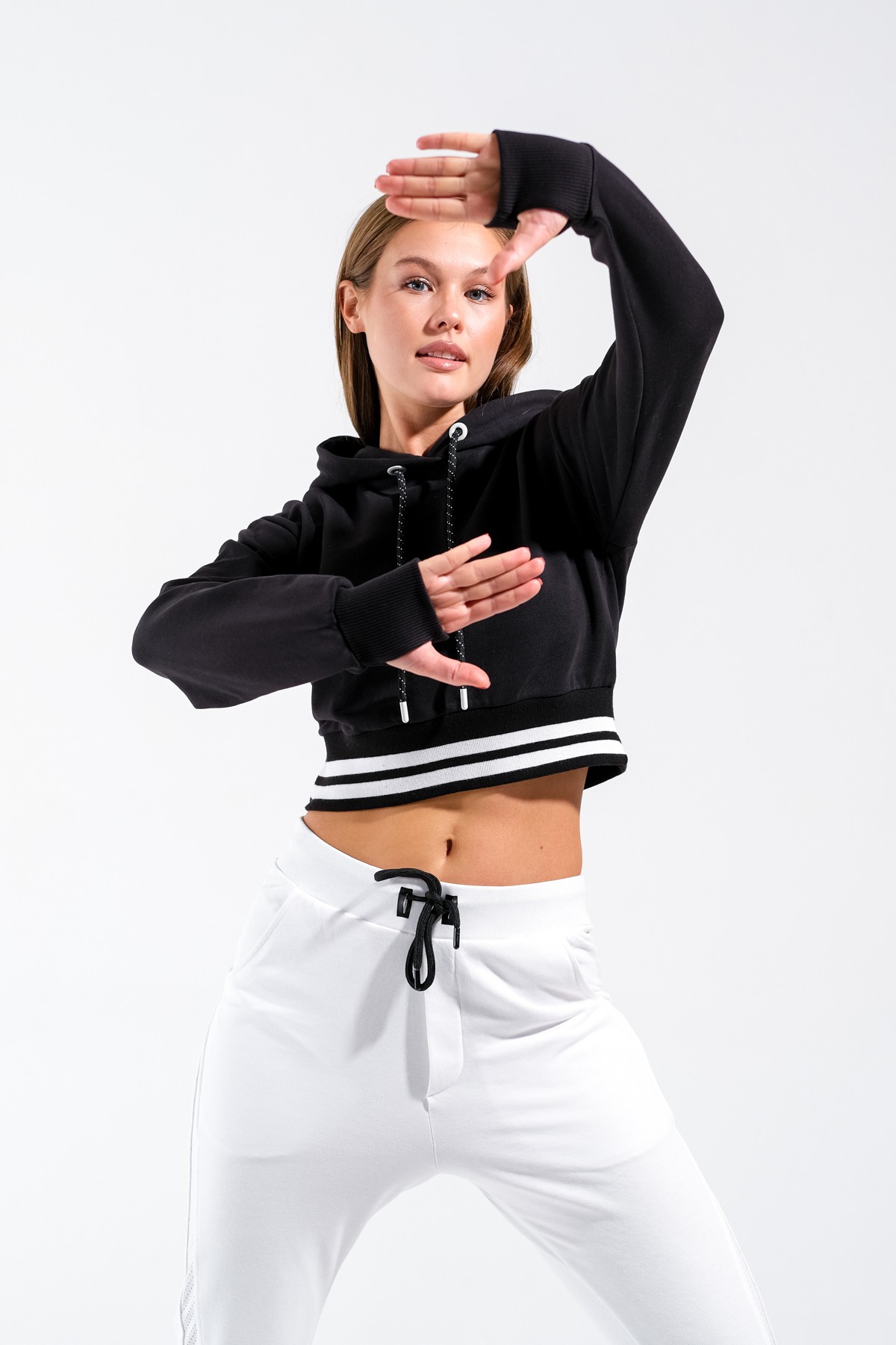 Kadın Kapüşonlu Crop Sweatshirt