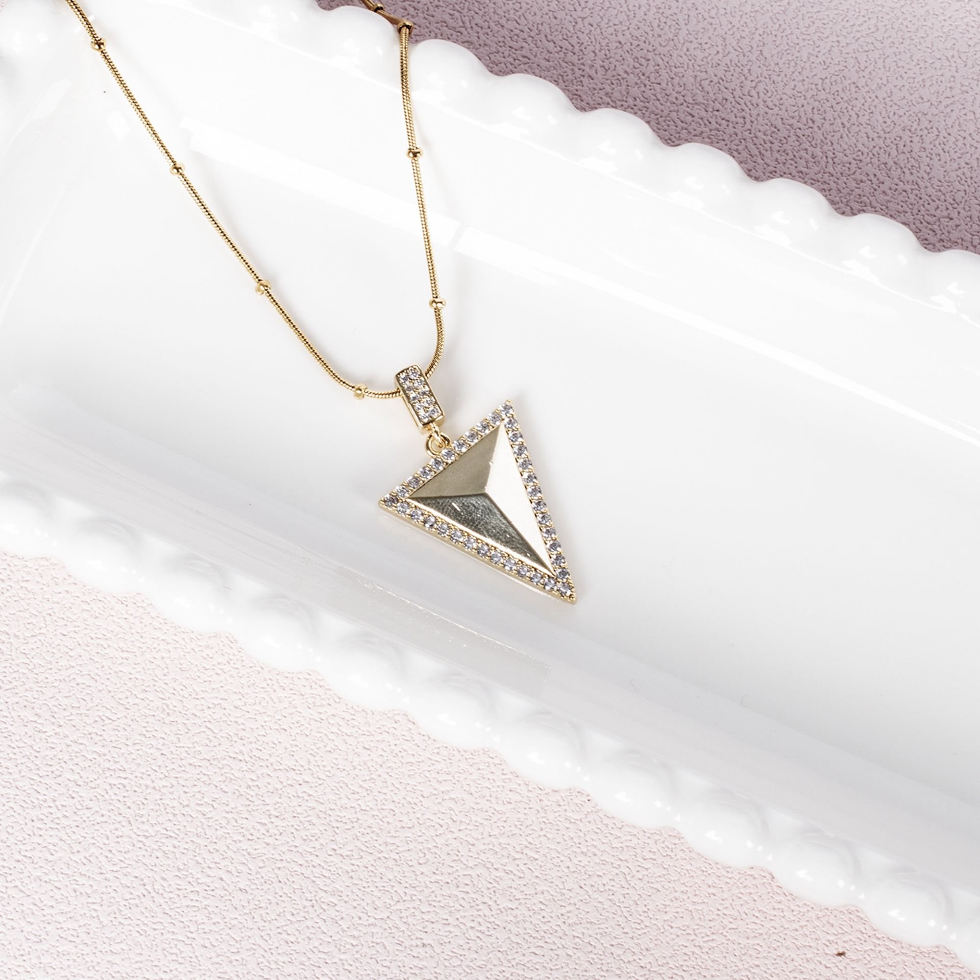 Nur Silver Üçgen Plaka Gold Çelik kolye NUR-CL00351