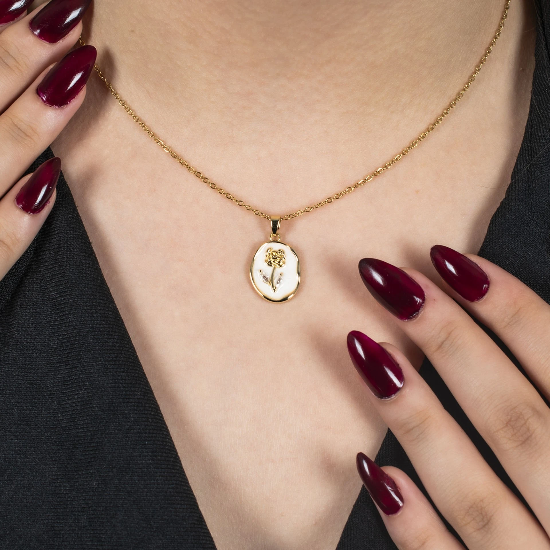 Nur Silver Gül Motifli Çelik Kolye NUR-KY03232