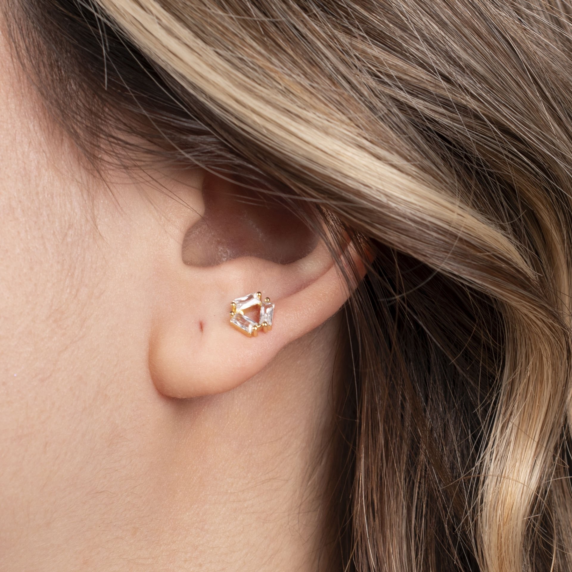 Nur Silver Arkası Top Çelik Tragus Küpe NUR-KE03240