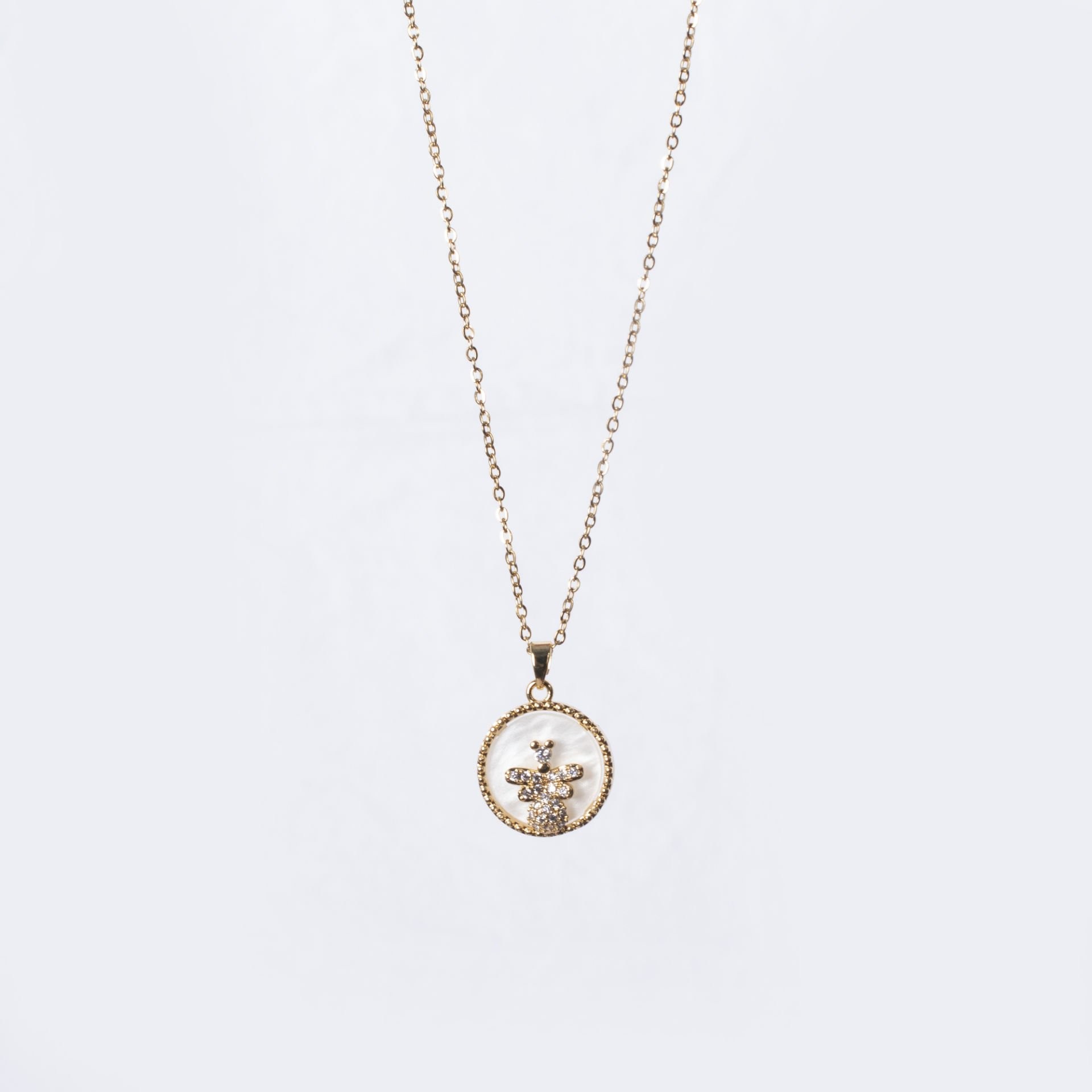 Nur Silver Arılı Gold Çelik Kolye NUR-CL00339