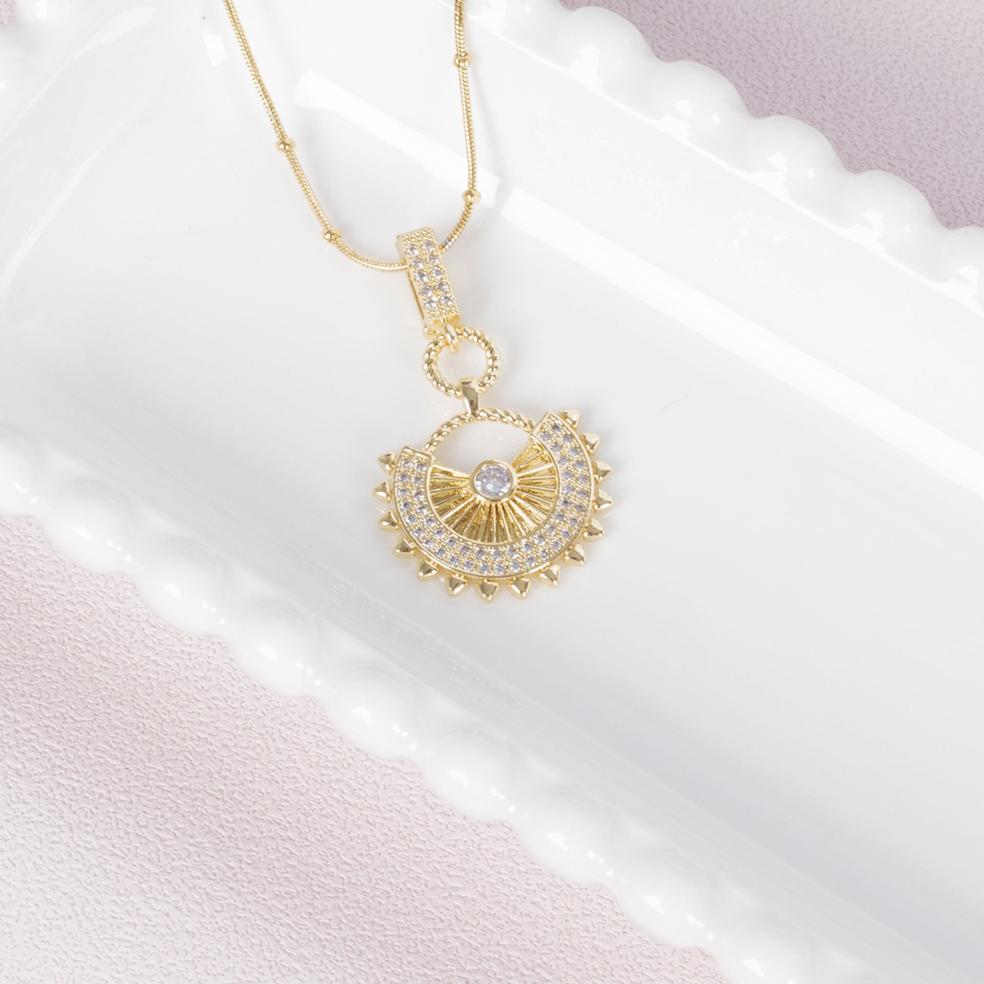 Nur Silver Tasarım Gold Çelik Kolye NUR-CL00375