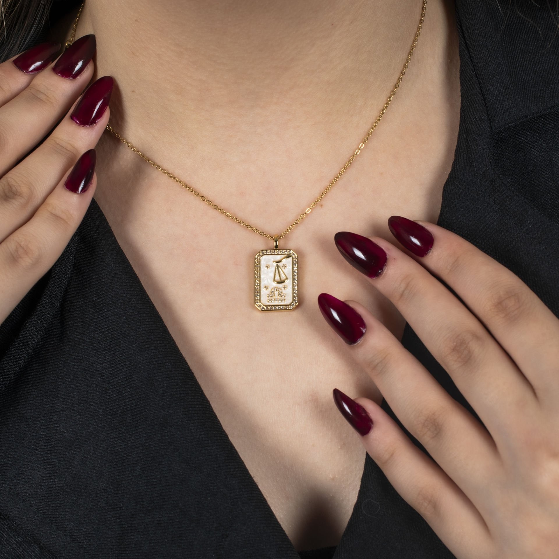 Nur Silver Çelik Terazi Burcu Kolye NUR-KY03214