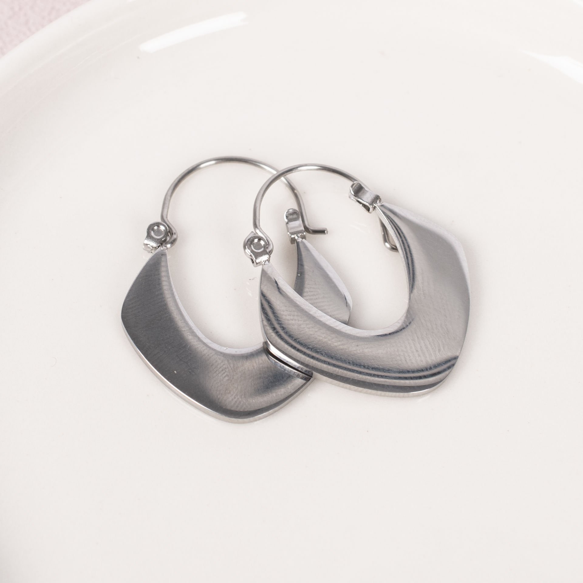 Nur Silver Çelik Halka Küpe NUR-CP00250