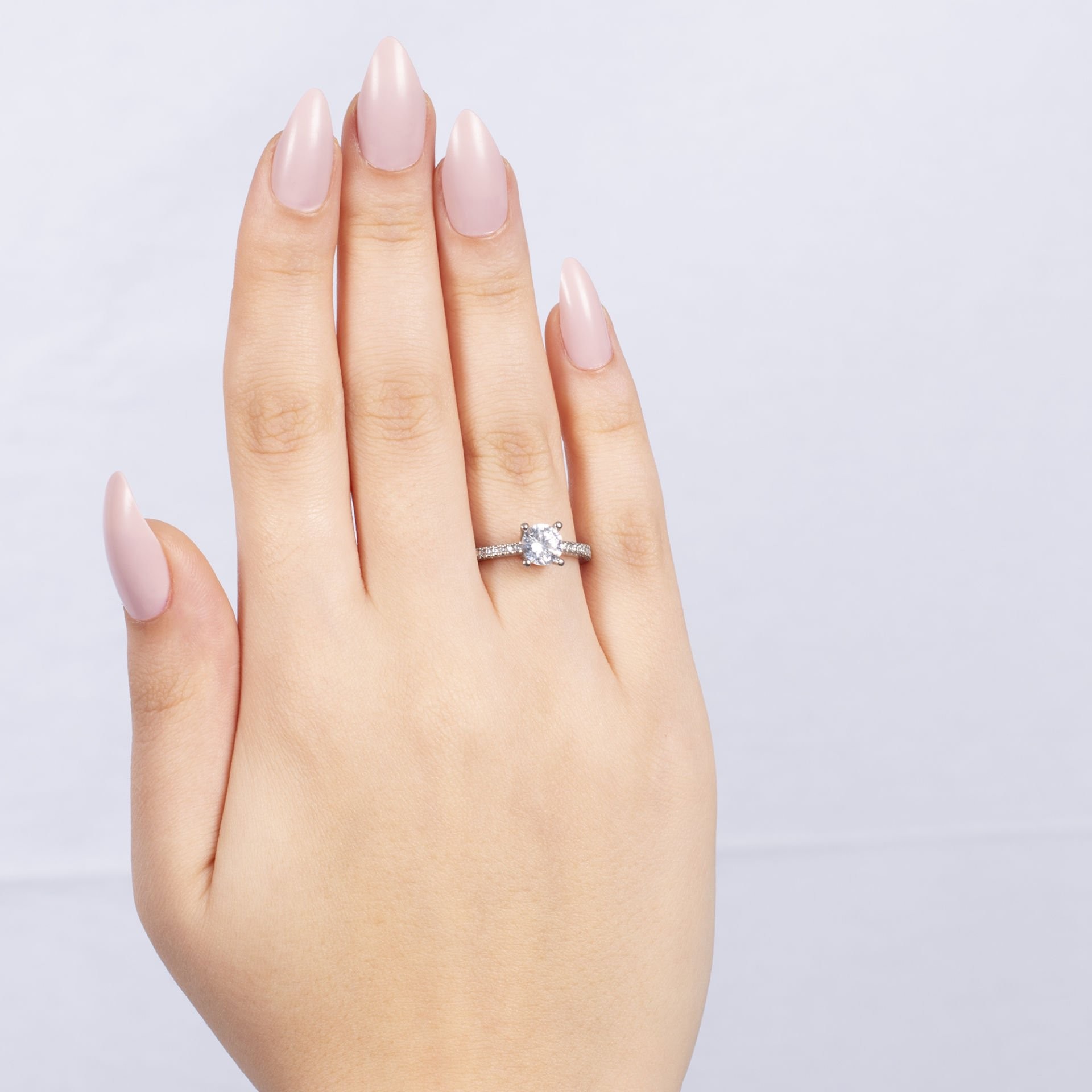 Nur Silver Kenar Taşlı Tektaş Gümüş Yüzük NUR-YK00257