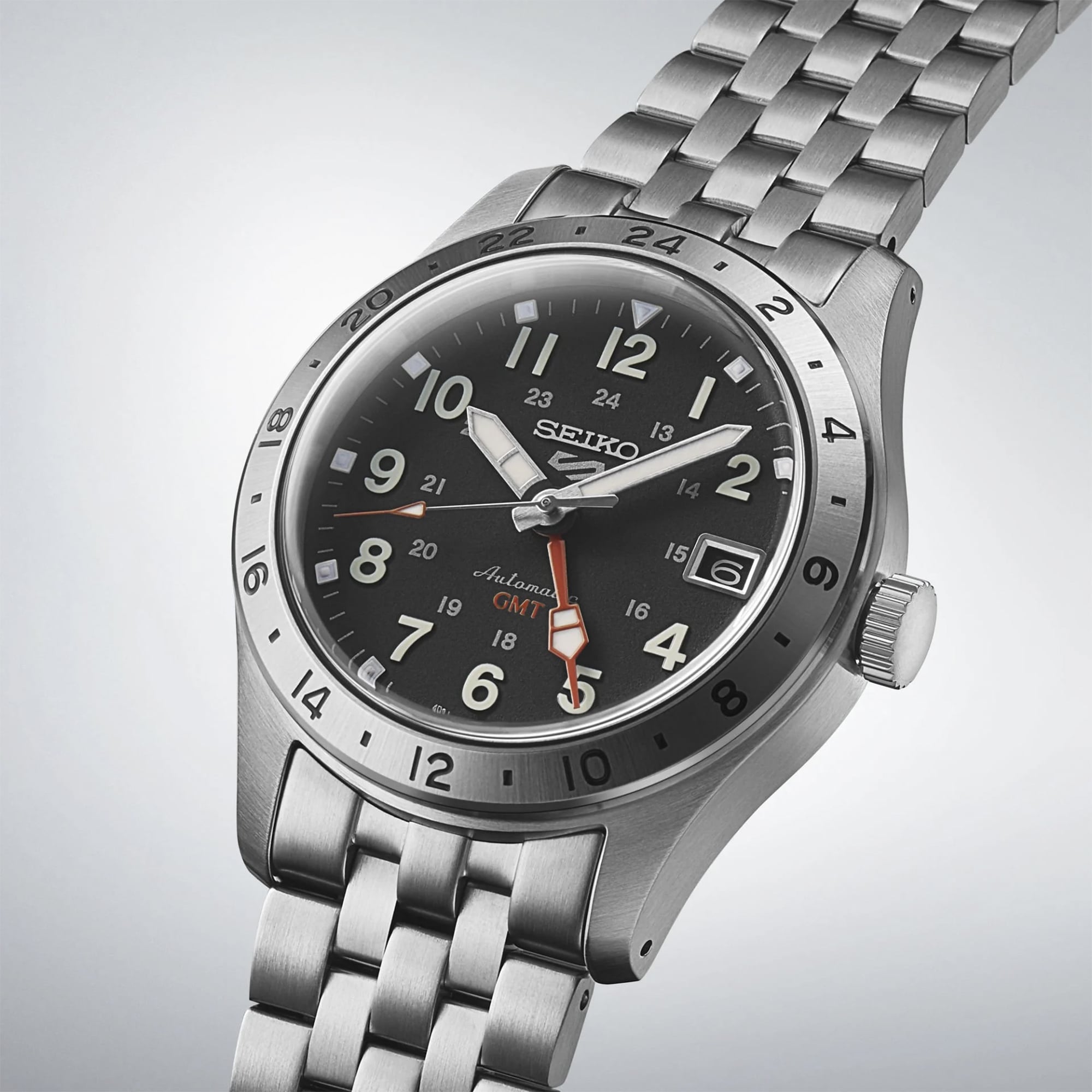 Seiko 5 SPORTS SSK023K Erkek Kol Saati