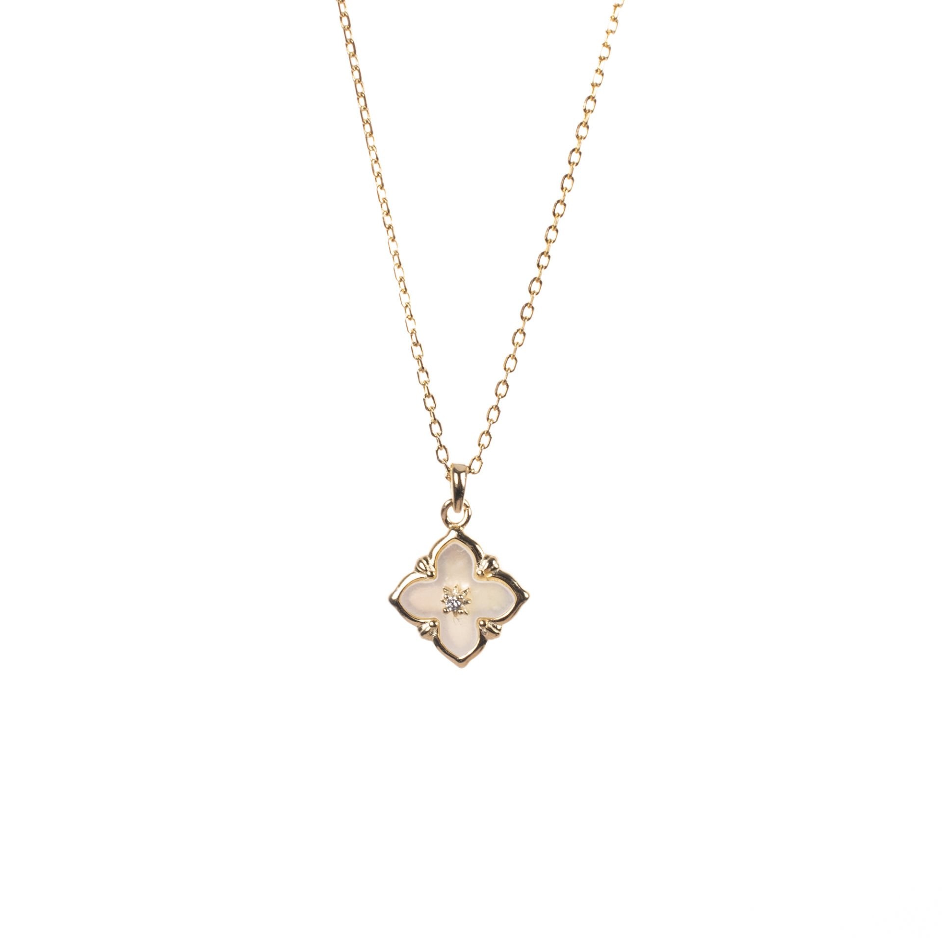 Nur Silver Beyaz Mineli Gold Detaylı Gümüş Kolye NUR-KL00303