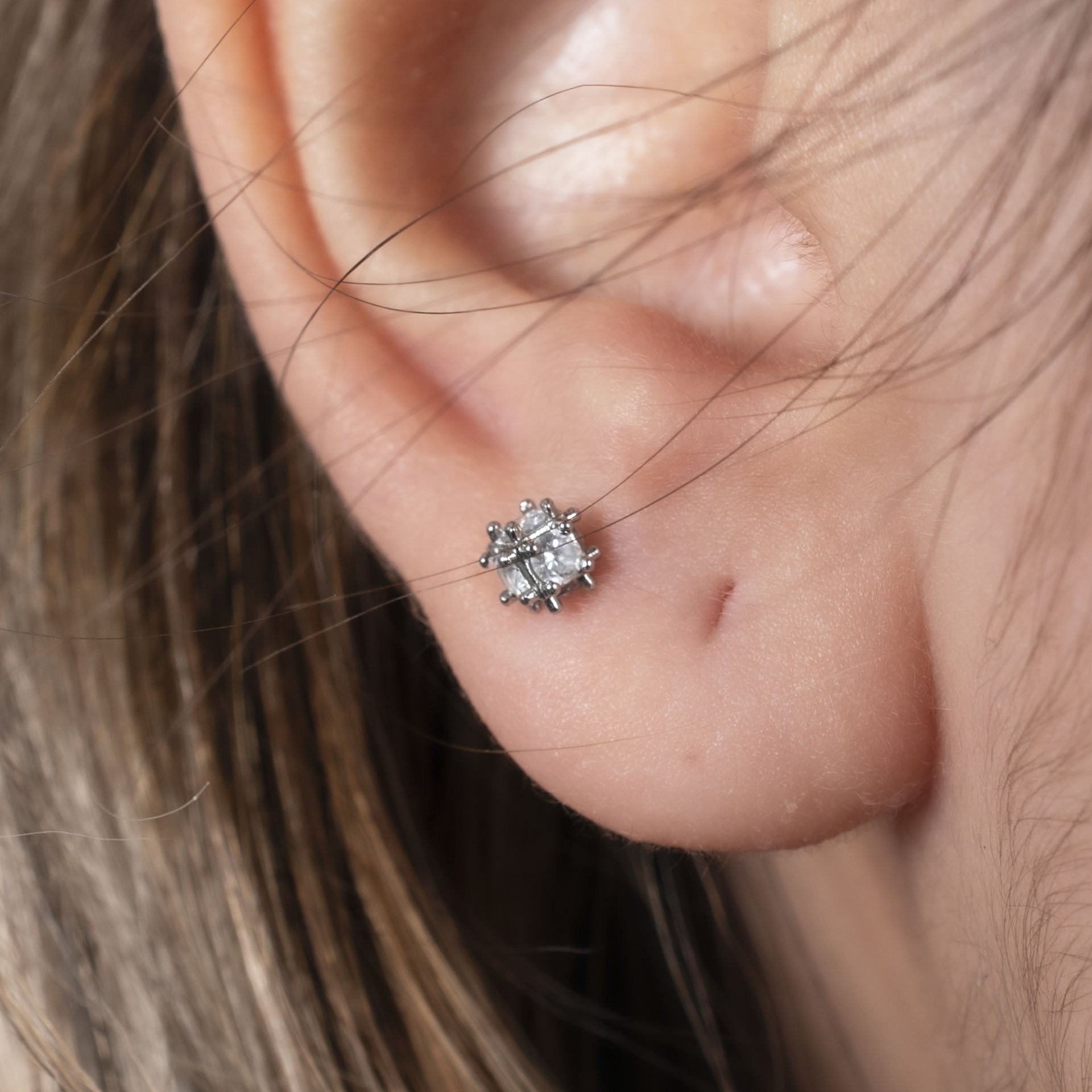 Nur Silver Yuvarlak Çelik Tragus Küpe NUR-KE03280