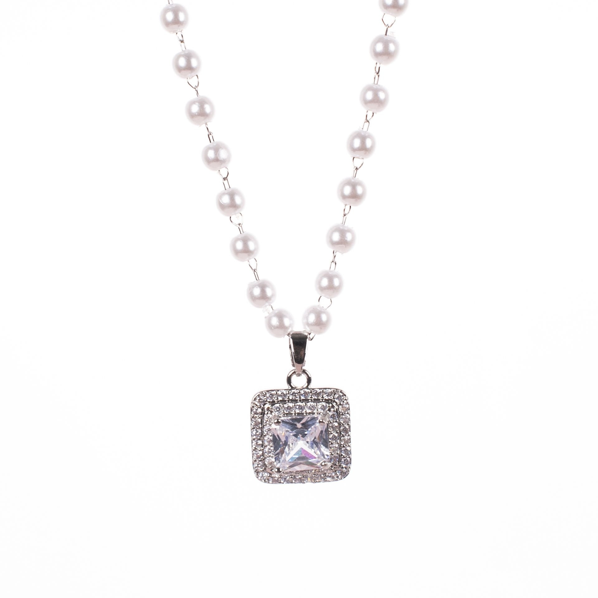 Nur Silver Baget Taşlı İnci Detay Çelik Kolye NUR-CL00509