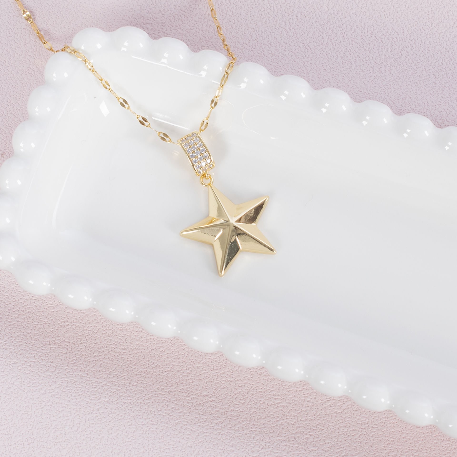 Nur Silver Yıldızlı Gold Çelik Kolye NUR-CL00367