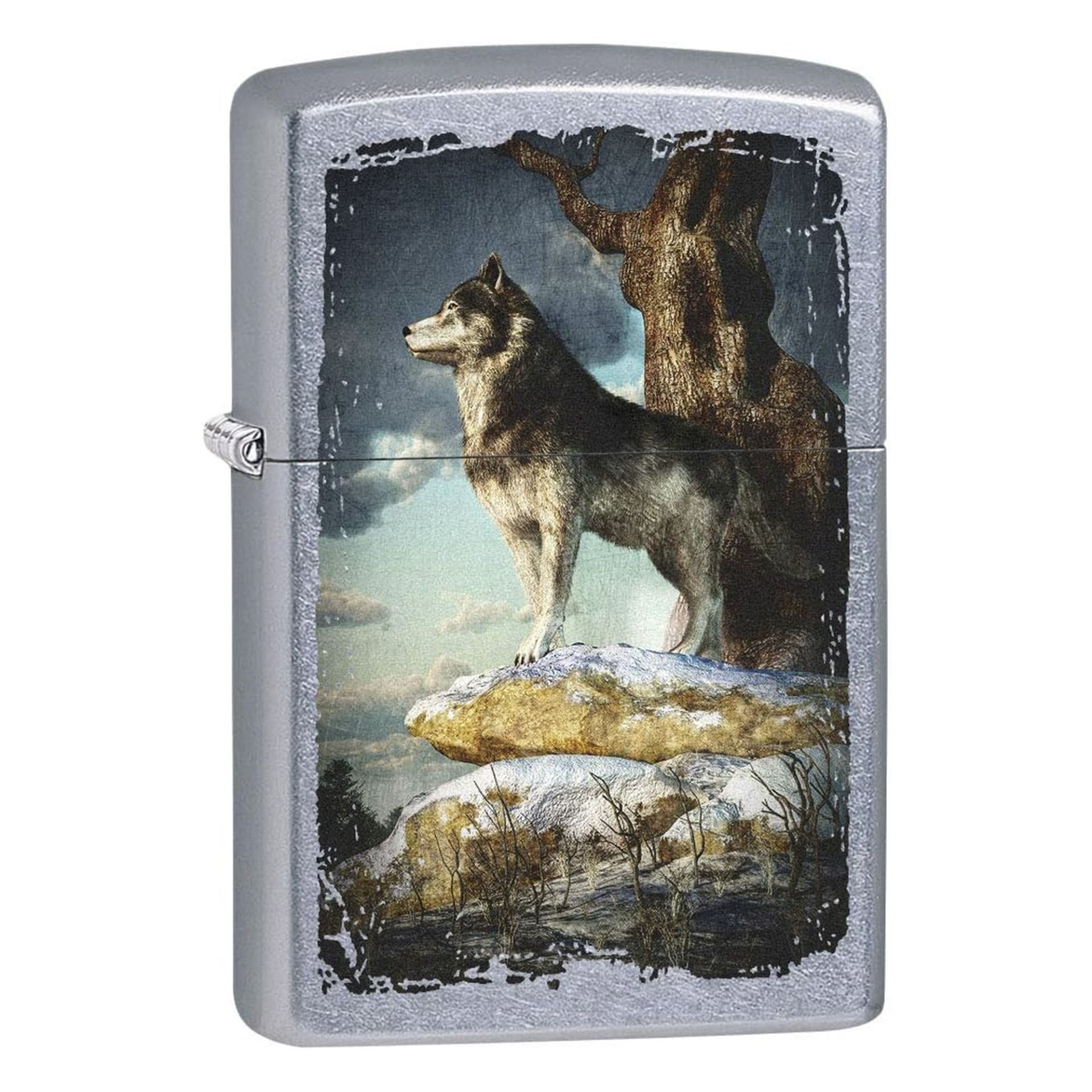 Zippo Wolf on The Lookout Street Chrome Çakmak 49007-00063-MODEL22