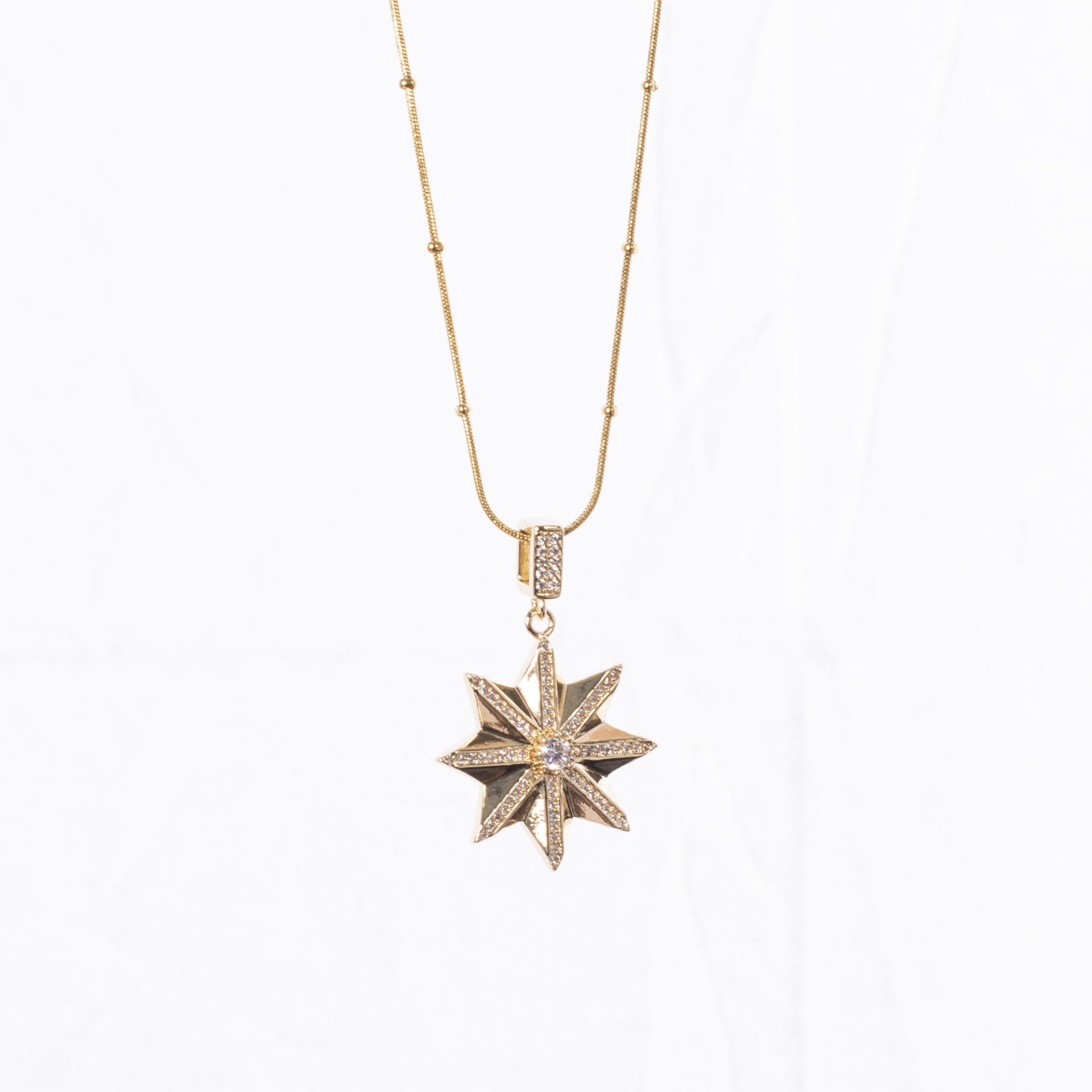 Nur Silver Antik Güneş Gold Çelik Kolye NUR-CL00372