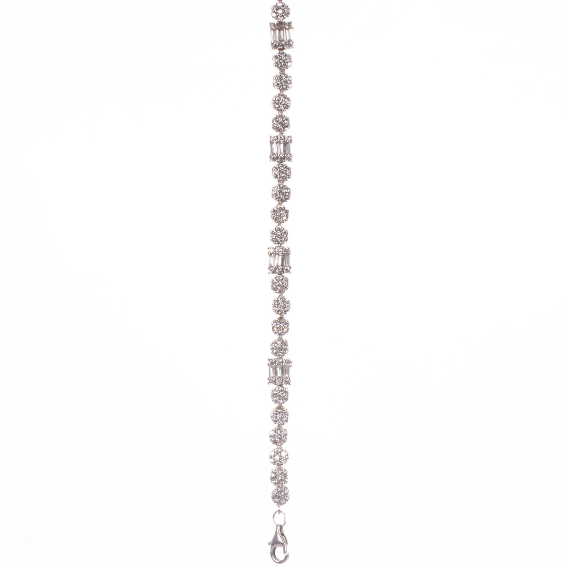 Nur Silver Sıralı Baget Kesim Pırlanta Montür Gümüş Bileklik NUR-BK00202