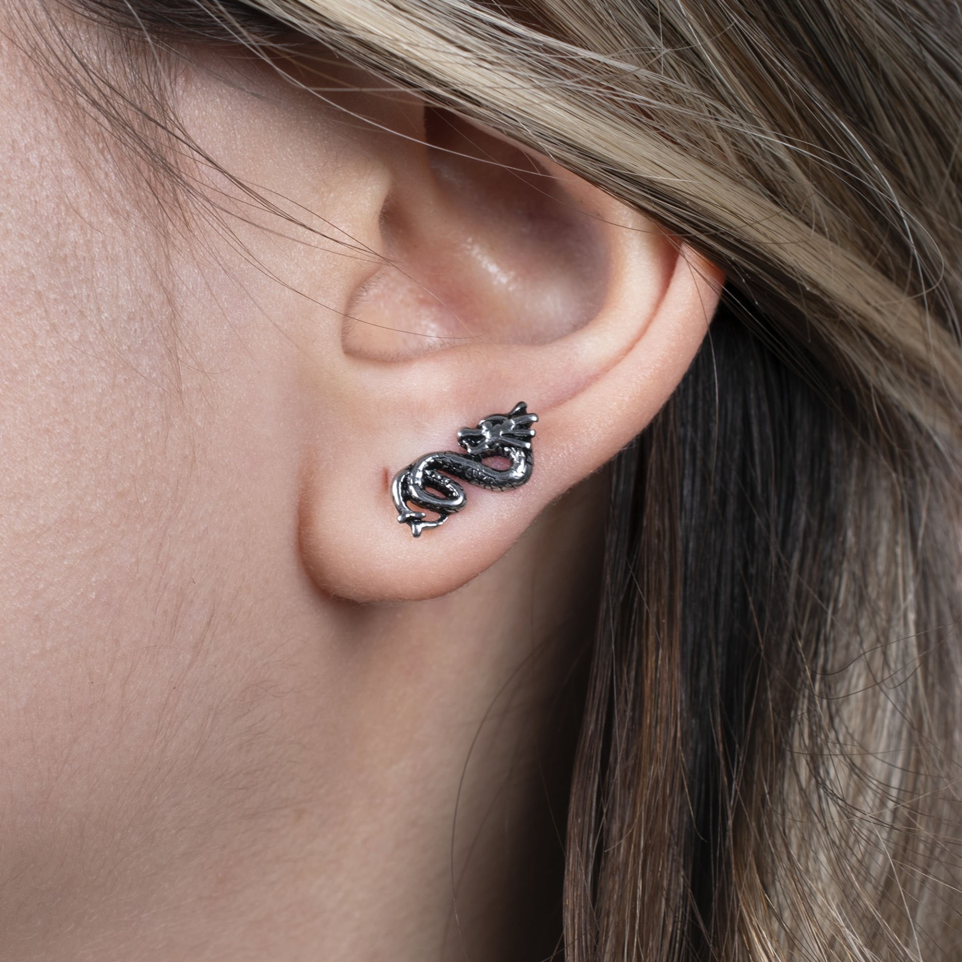 Nur Silver Ejderha Çelik Tragus Küpe NUR-KE03336