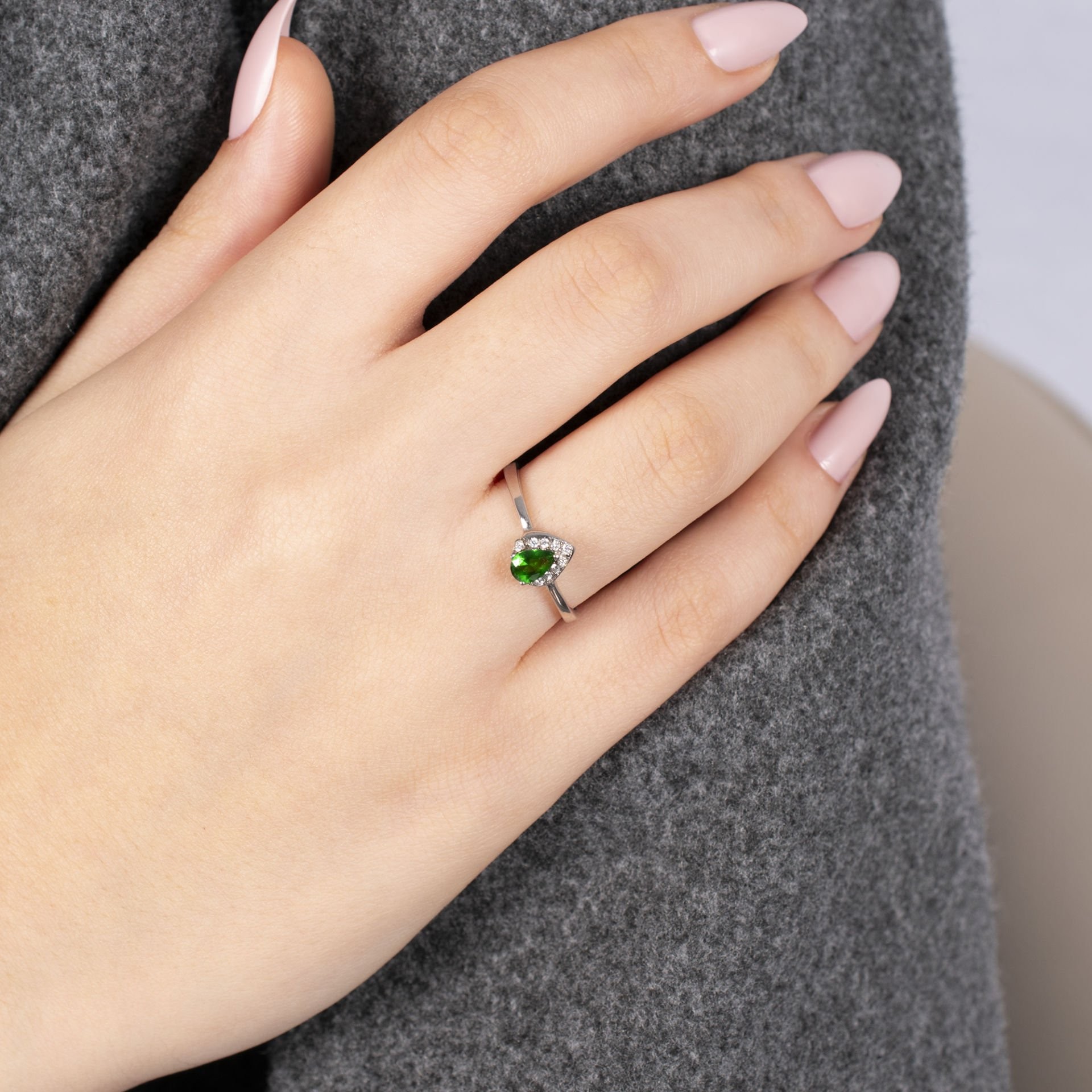 Nur Silver Damla Kesim Yeşil Taşlı Gümüş Yüzük NUR-YK00330