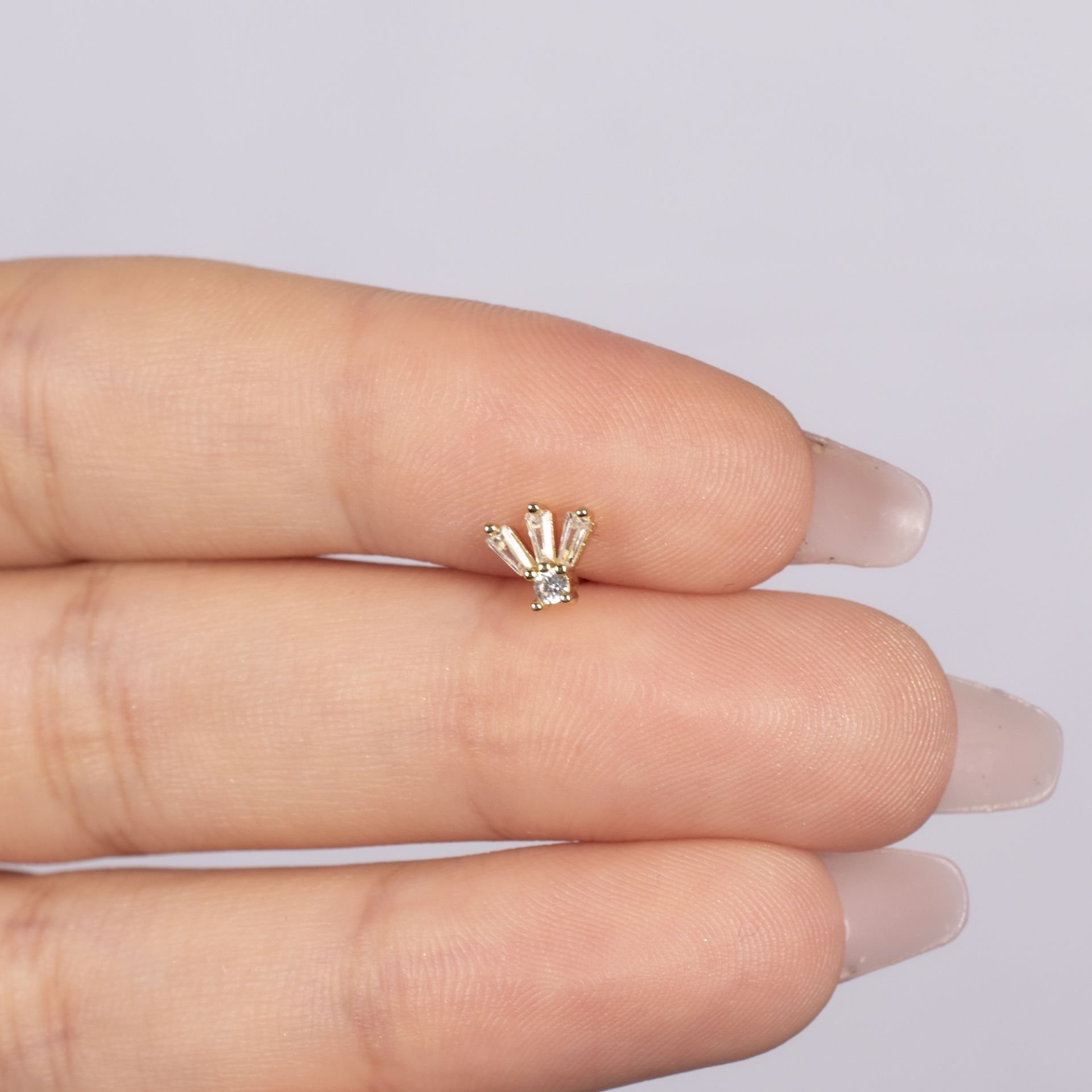 Nur Silver Taşlı Çelik Tragus Küpe NUR-KE03355
