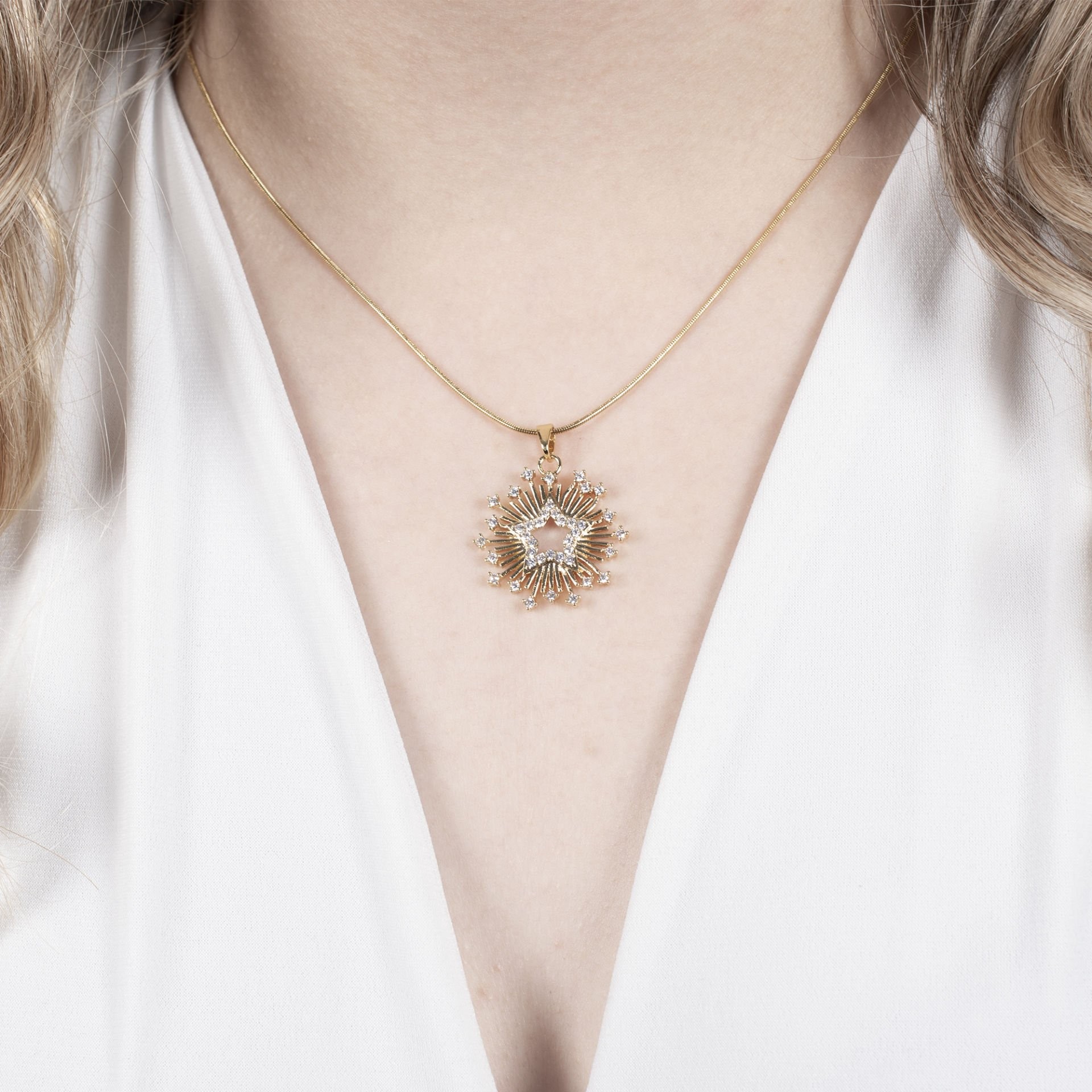 Nur Silver Yıldız Tasarım Gold Çelik Kolye NUR-CL00365