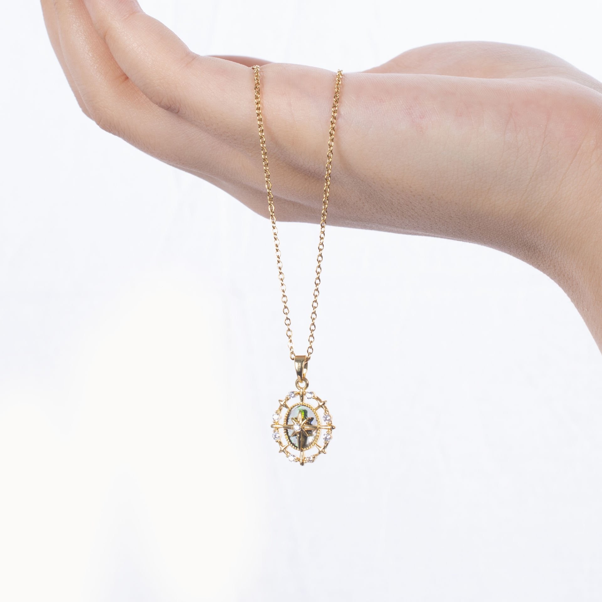 Nur Silver Yeşil Sedef Kuzey Yıldızı Çelik Kolye NUR-CL00301
