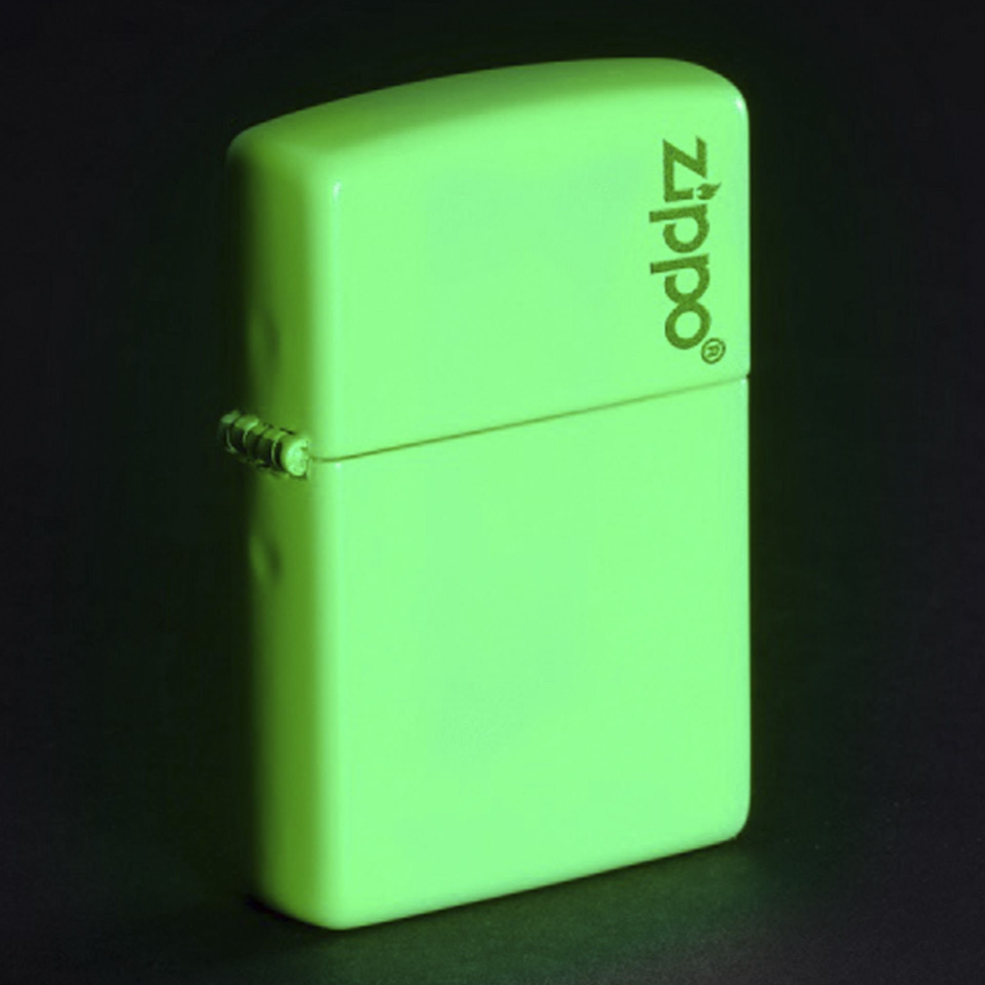 Zippo Glow In Dark Zippo Logo Çakmak 49193ZL-087043