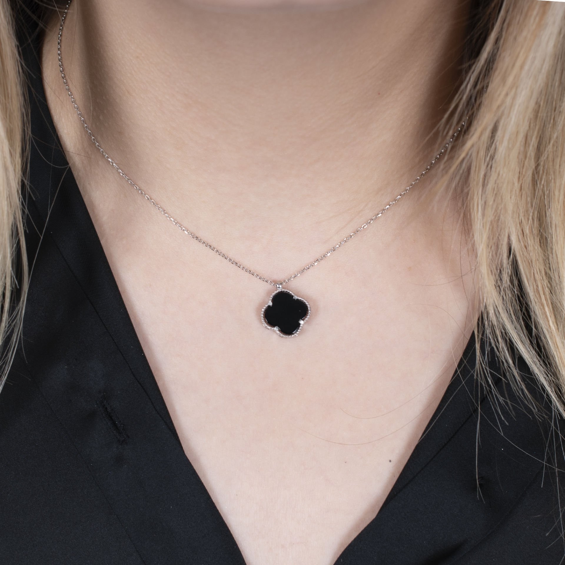 Nur Silver Siyah Yonca Gümüş Kolye NUR-KY03170