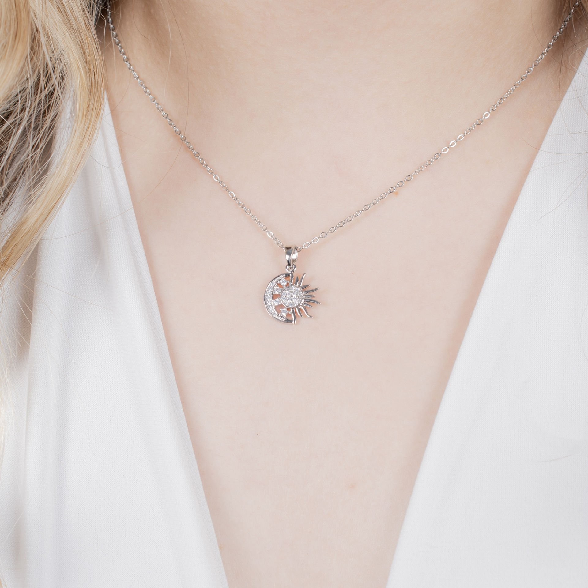 Nur Silver Ay Güneş Çelik Kolye NUR-CL00412