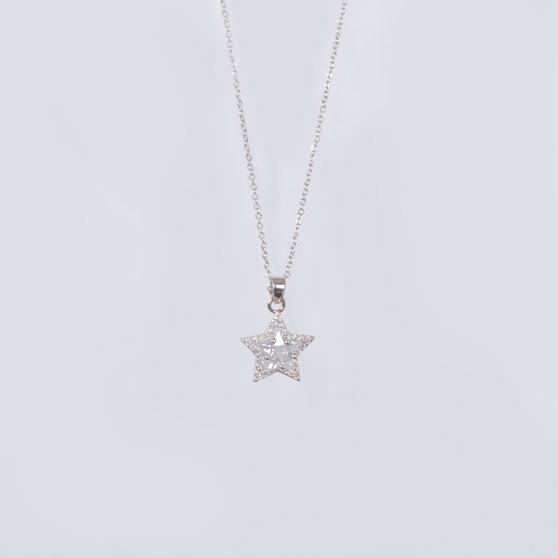 Nur Silver Taşlı Yıldız Çelik Kolye NUR-CL00408