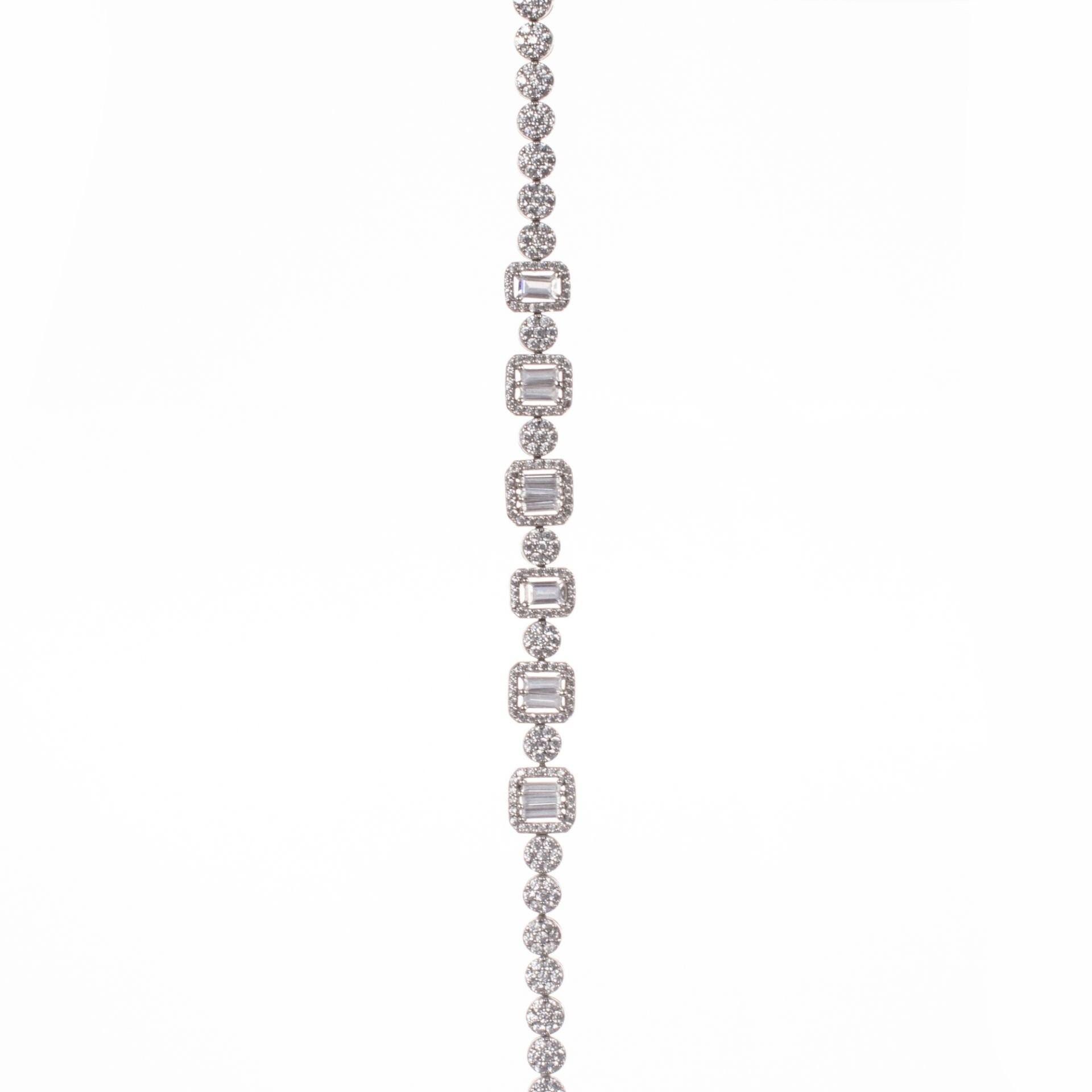Nur Silver Sıralı Baget Taşlı Suyolu Gümüş Bileklik NUR-BK00203