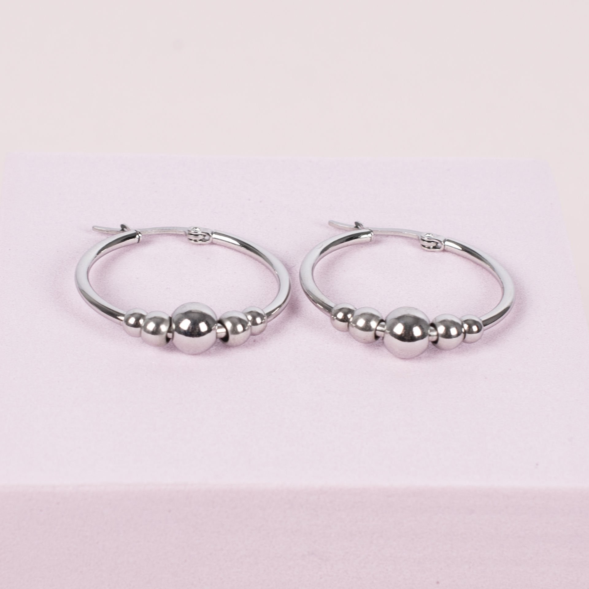 Nur Silver Top Detay Çelik Halka Küpe NUR-CP00251