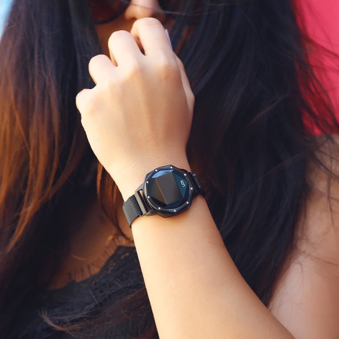 UPWATCH ICONIC BLACK SET WITH SWAN TOPAZ LOOP BAND + 1748